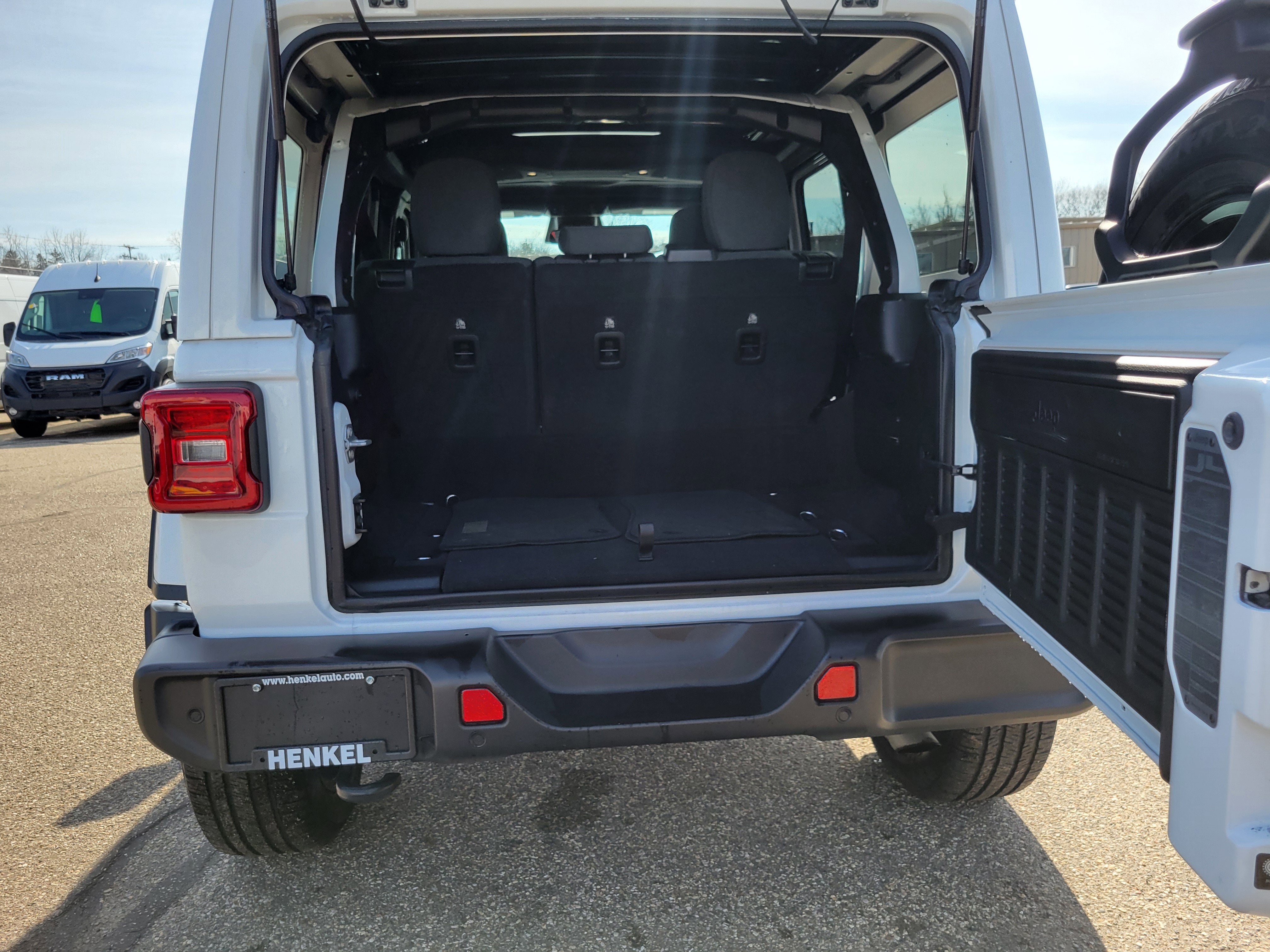 2025 Jeep Wrangler 4xe Sahara 4xe
