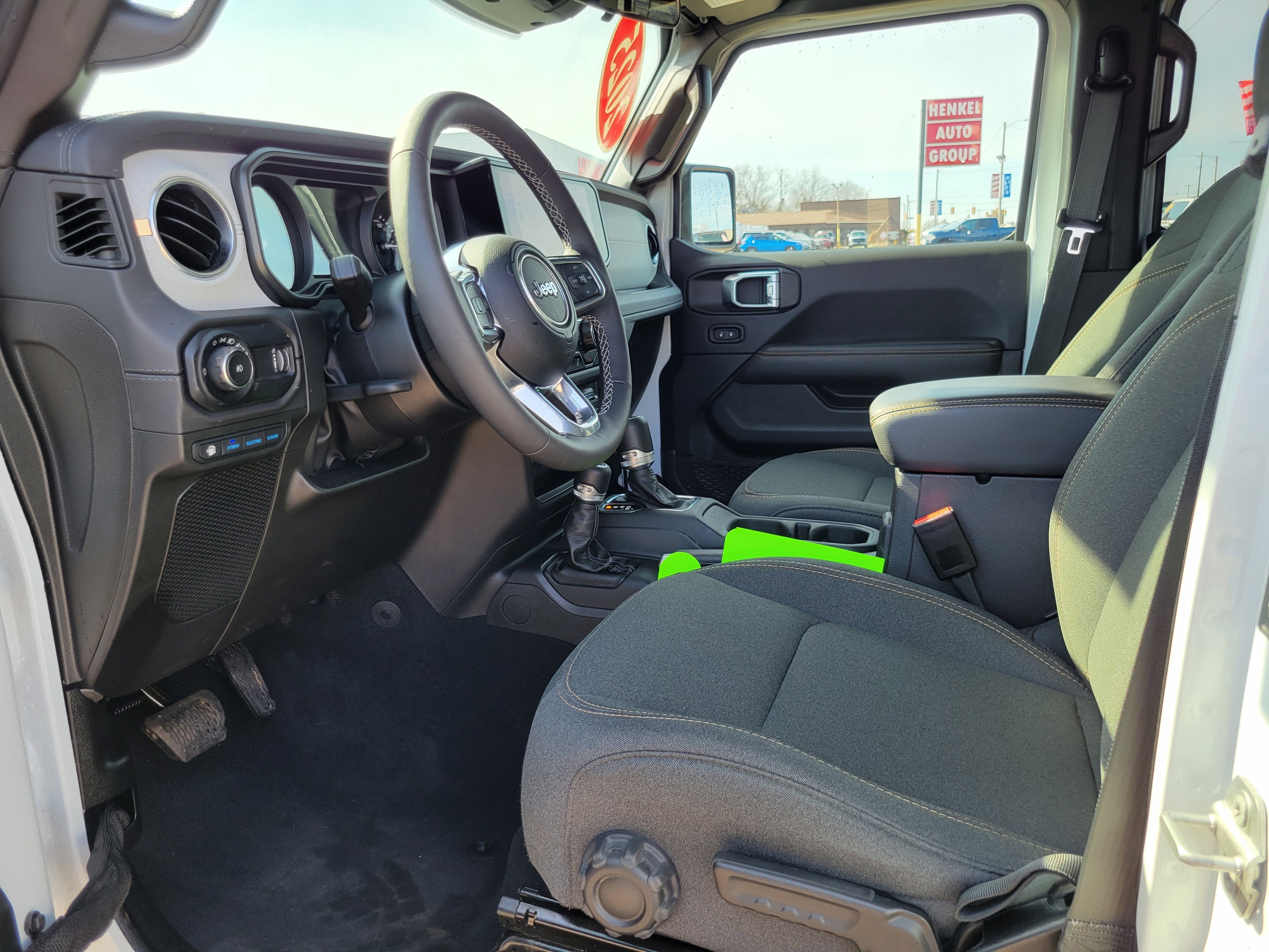 2025 Jeep Wrangler 4xe Sahara 4xe