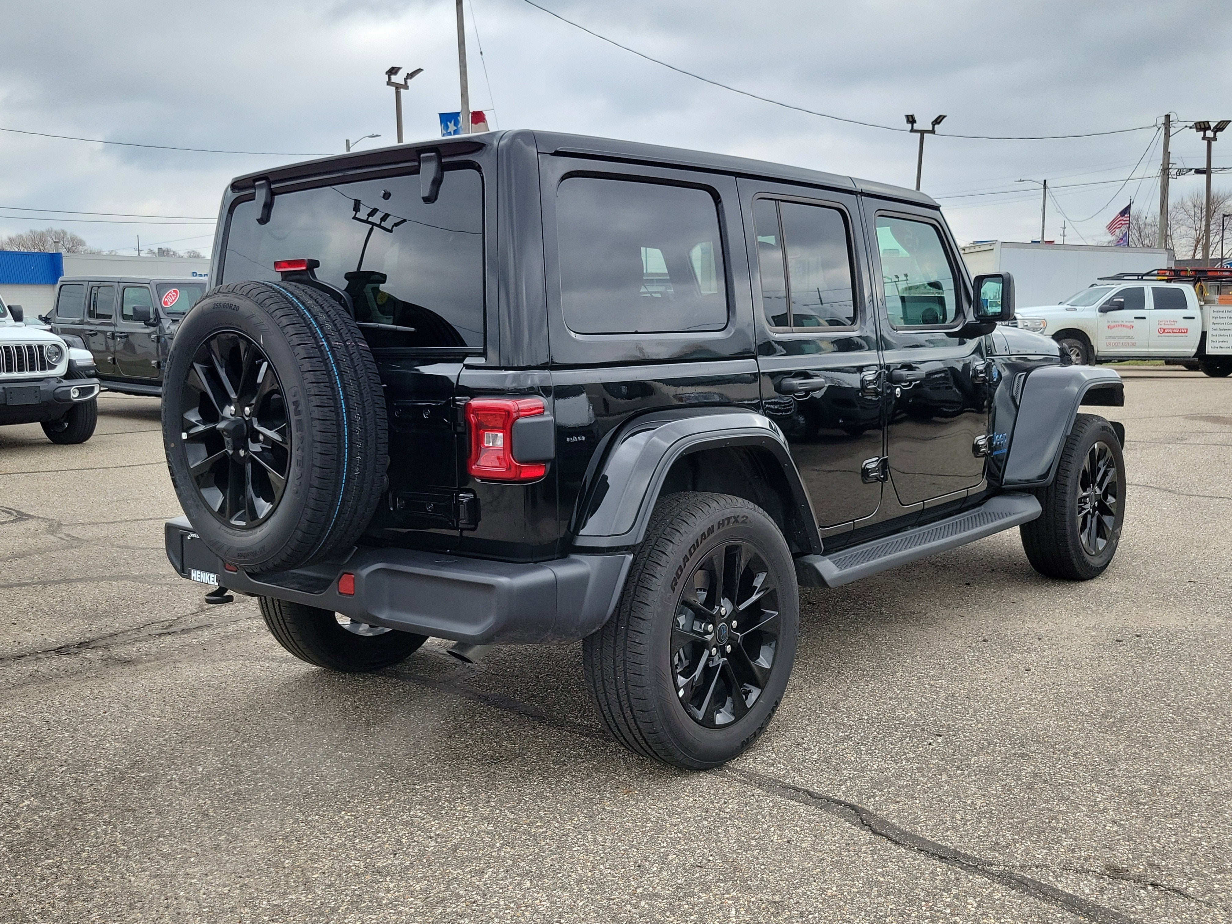 2025 Jeep Wrangler 4xe Sahara 4xe