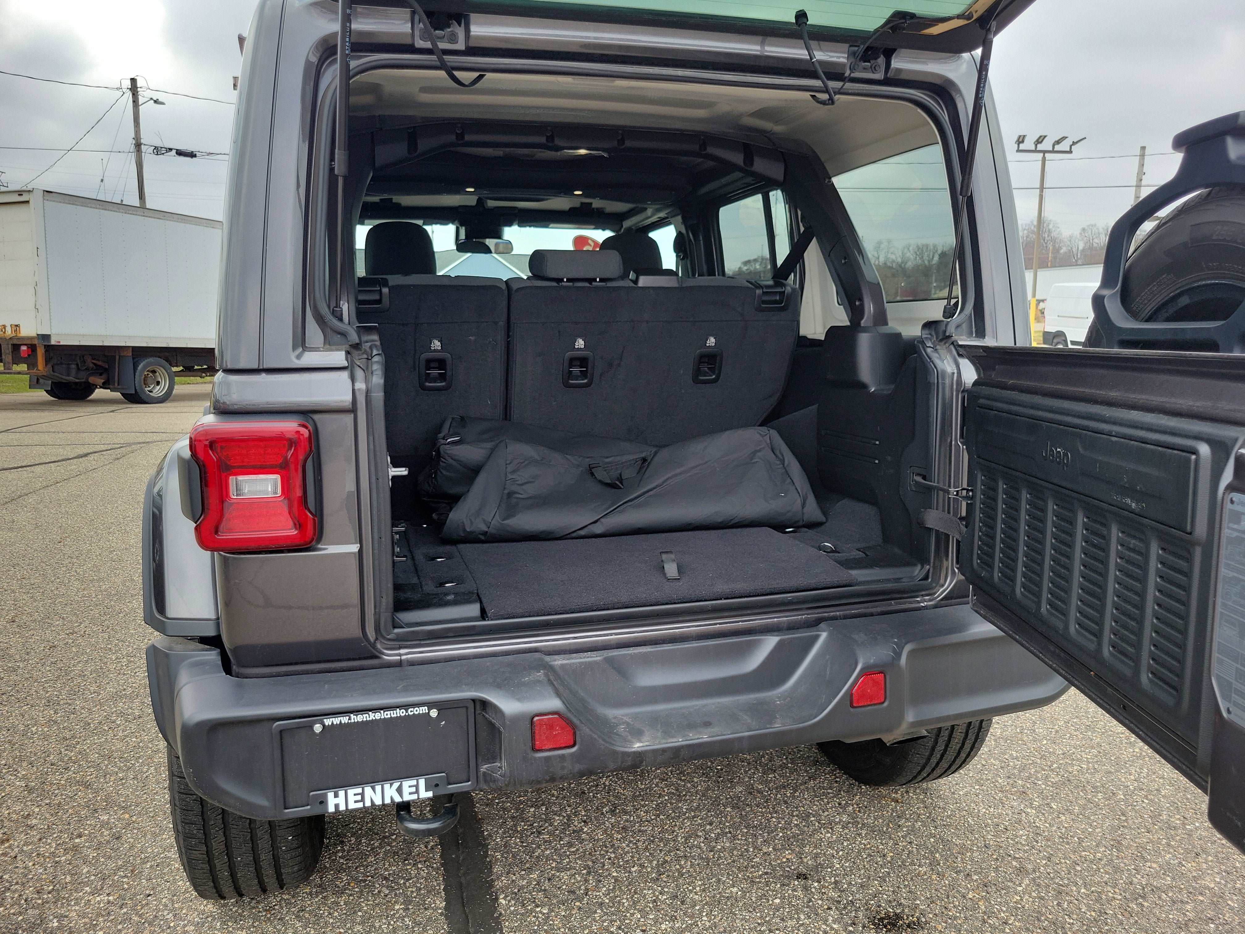 2025 Jeep Wrangler 4xe Sahara 4xe