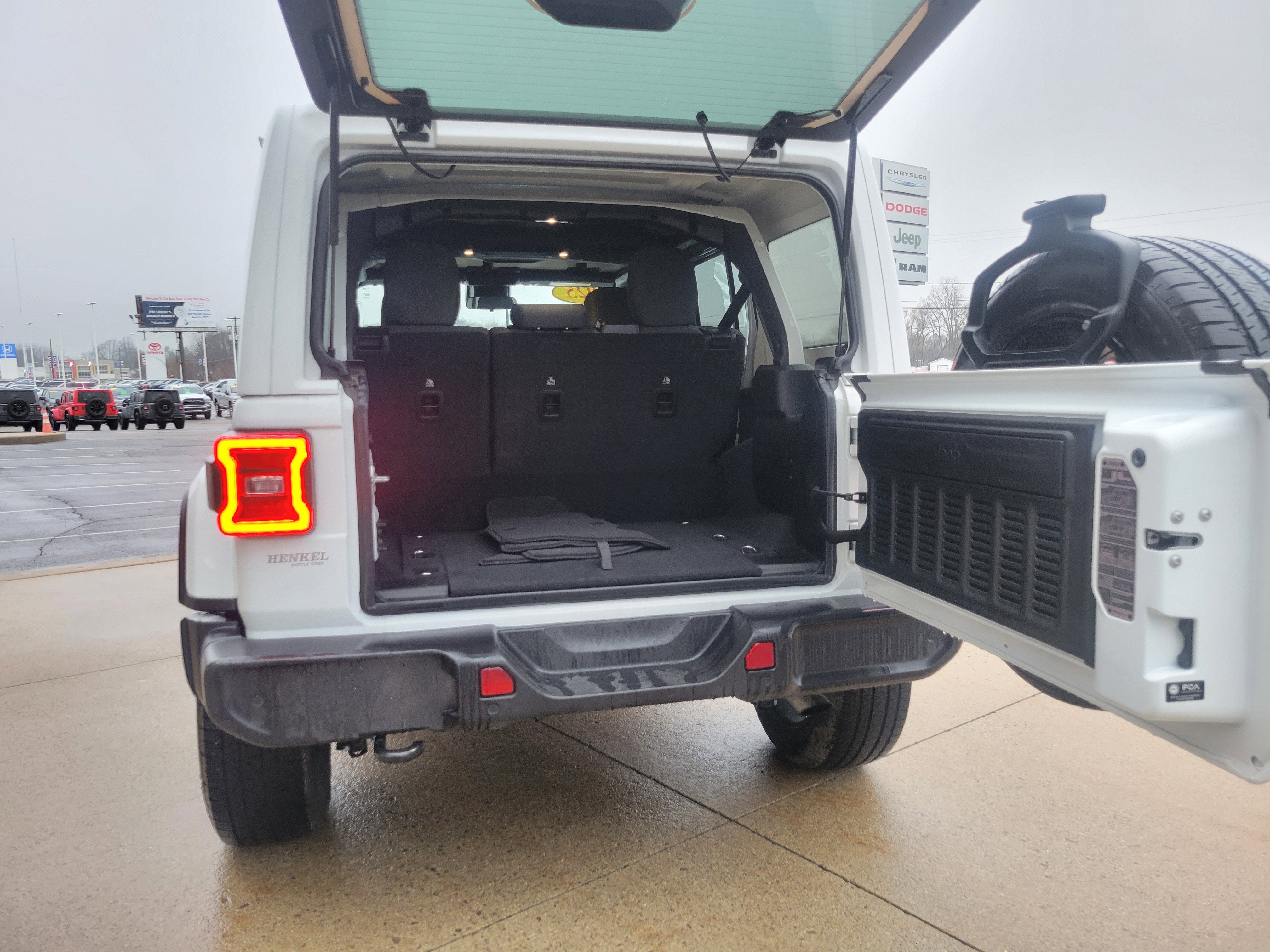 2025 Jeep Wrangler 4xe Sahara 4xe