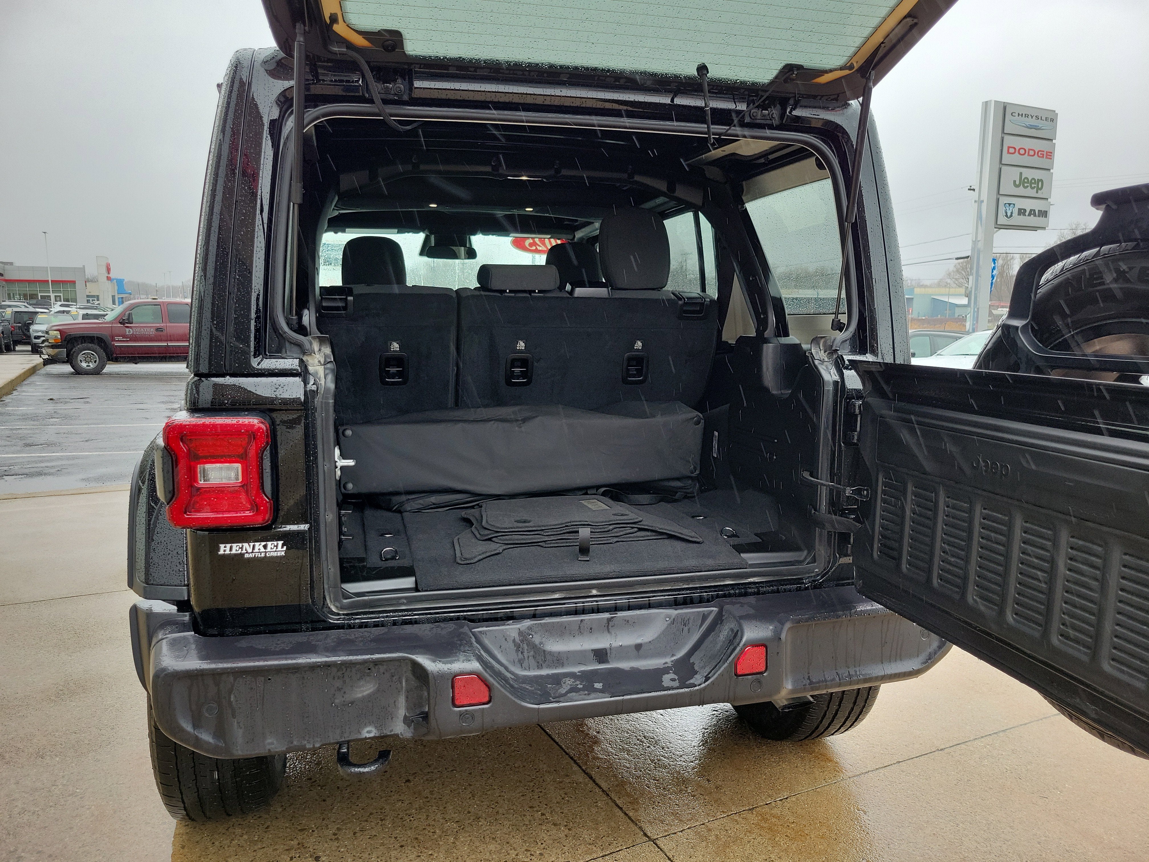 2025 Jeep Wrangler 4xe Sahara 4xe