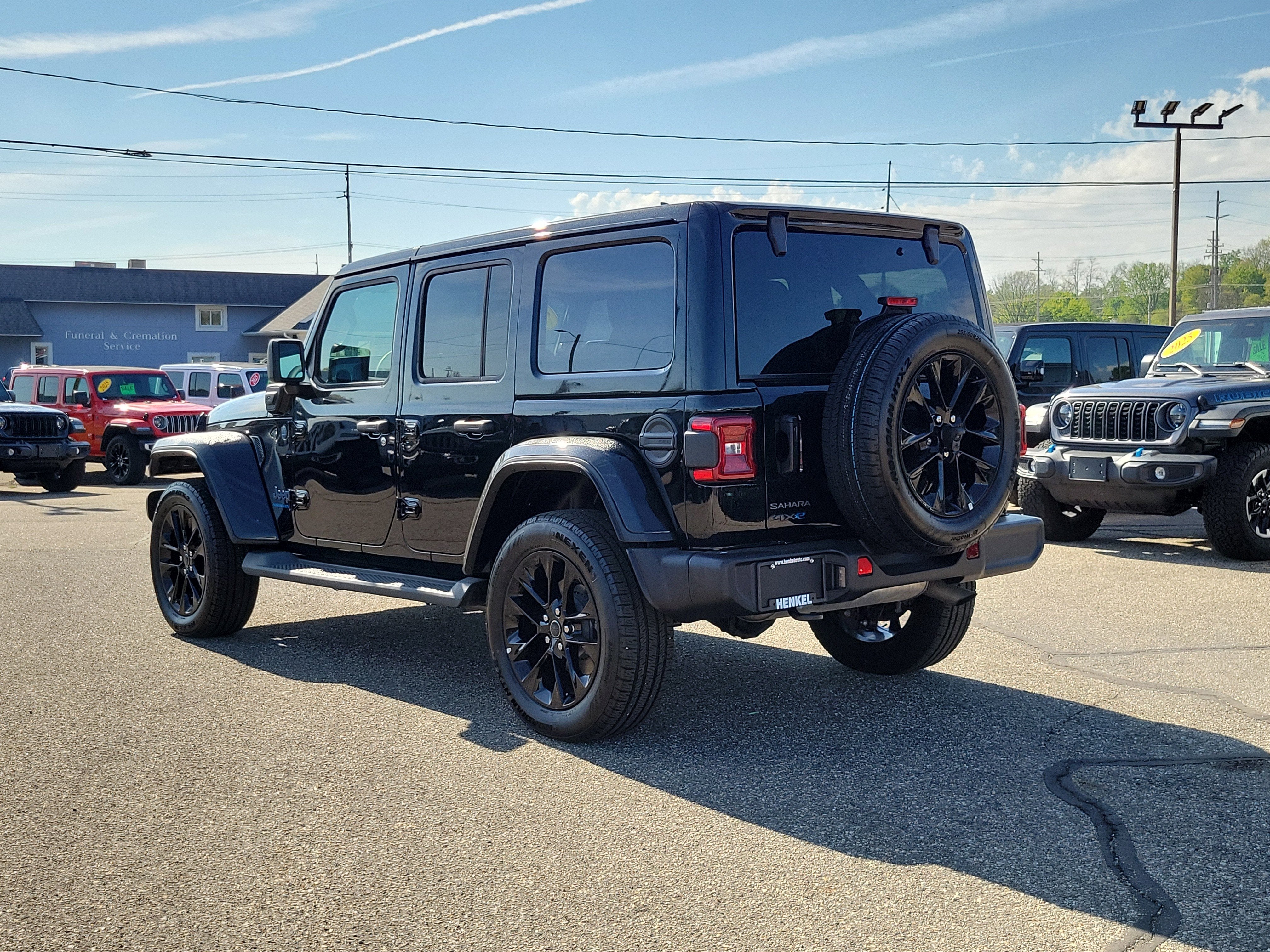 2025 Jeep Wrangler 4xe Sahara 4xe