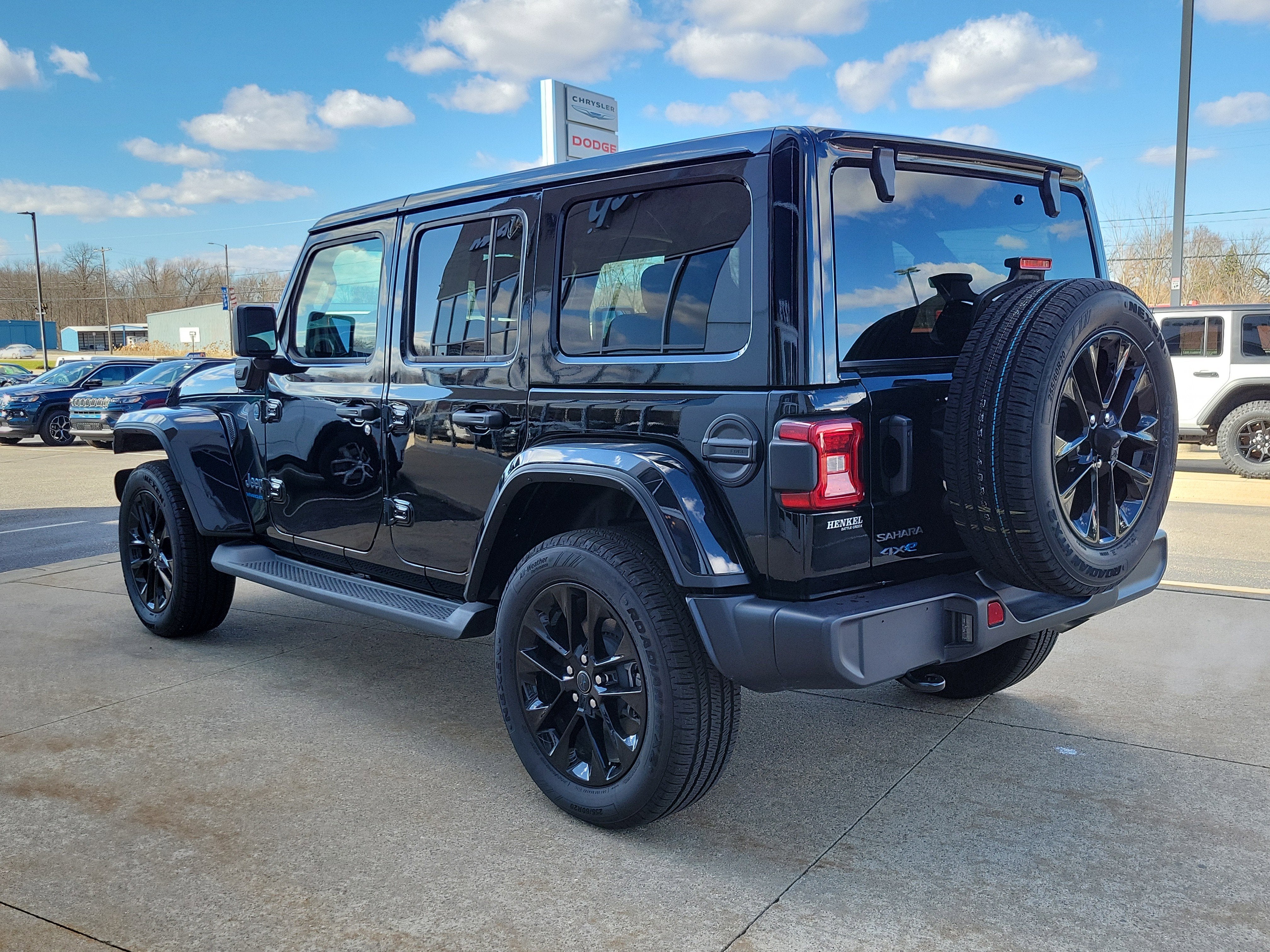 2025 Jeep Wrangler 4xe Sahara 4xe