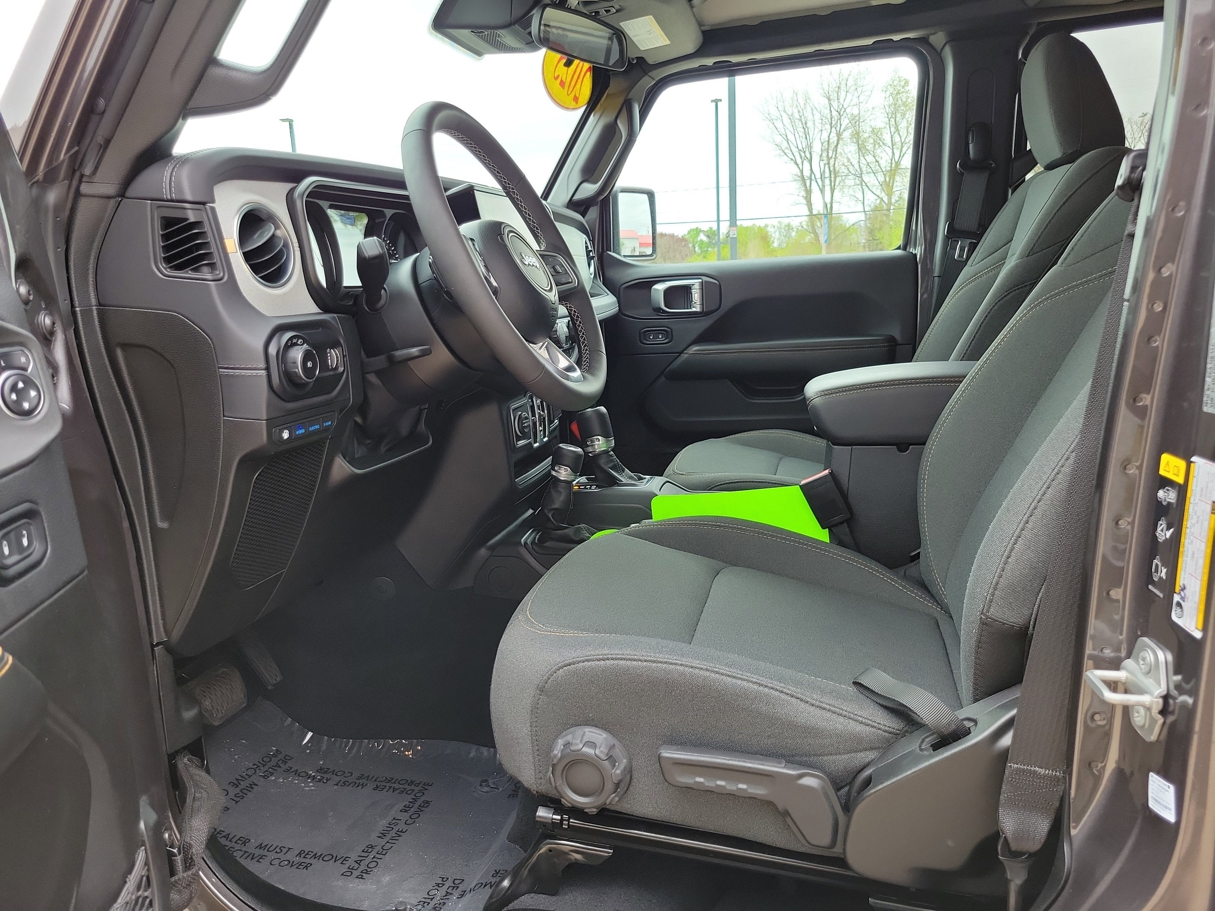 2025 Jeep Wrangler 4xe Sahara 4xe