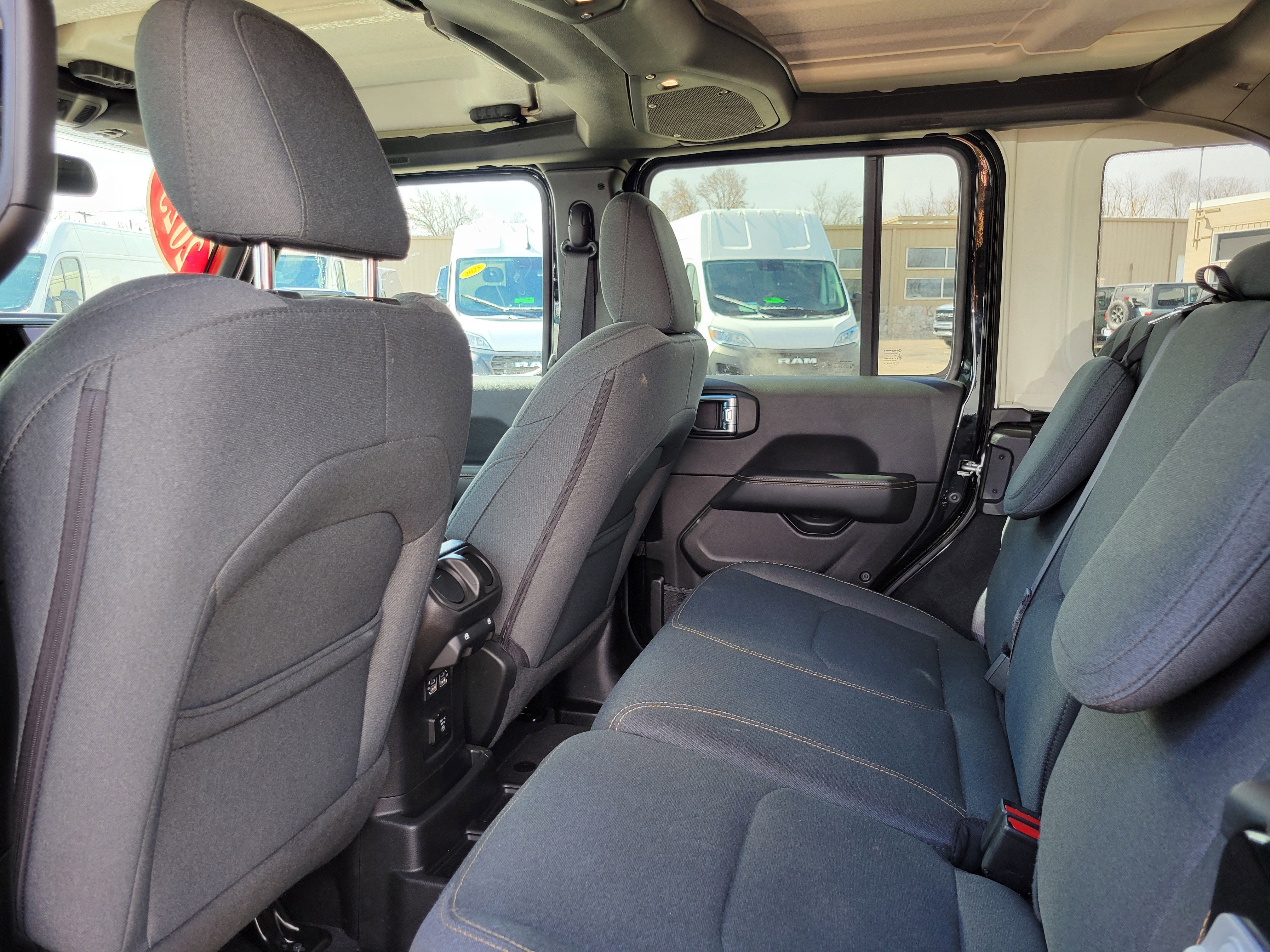 2025 Jeep Wrangler 4xe Sahara 4xe