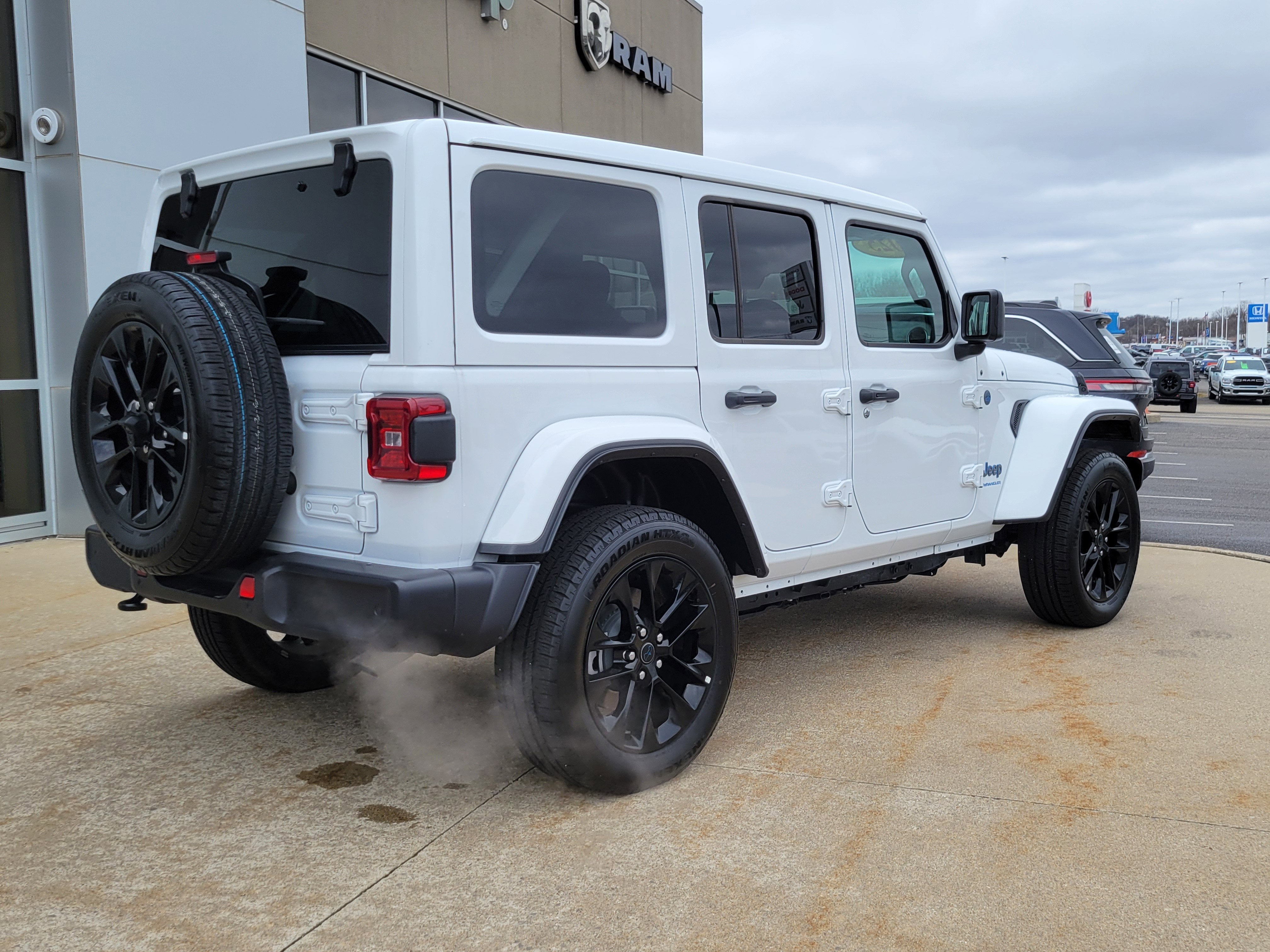 2025 Jeep Wrangler 4xe Sahara 4xe