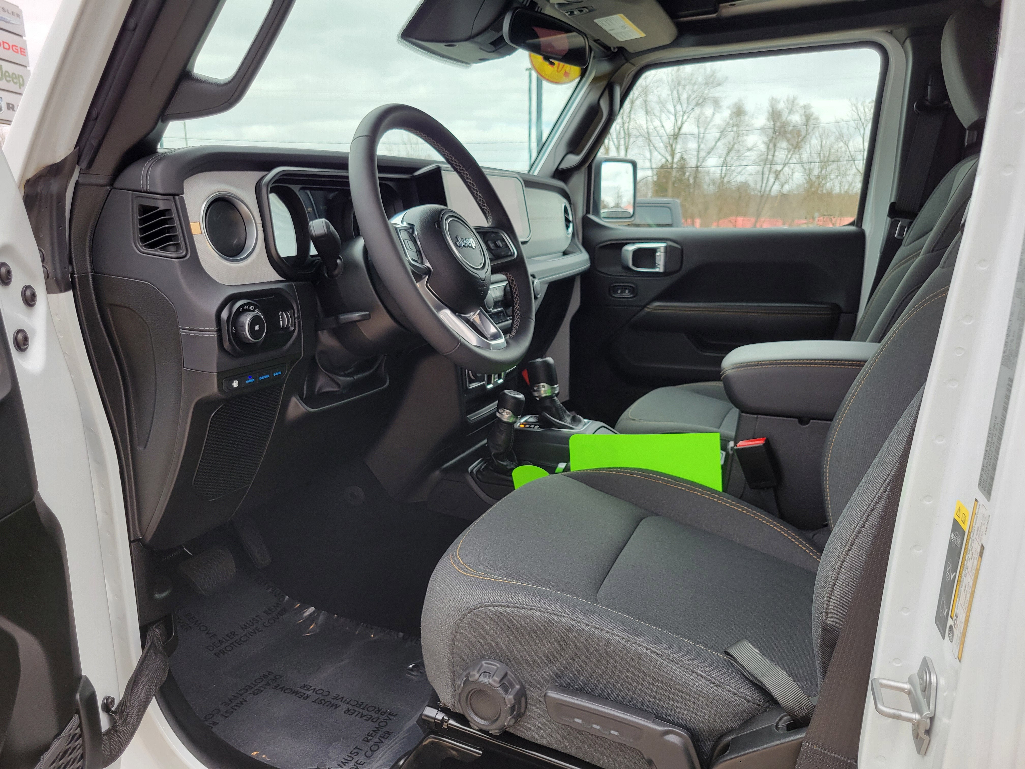 2025 Jeep Wrangler 4xe Sahara 4xe