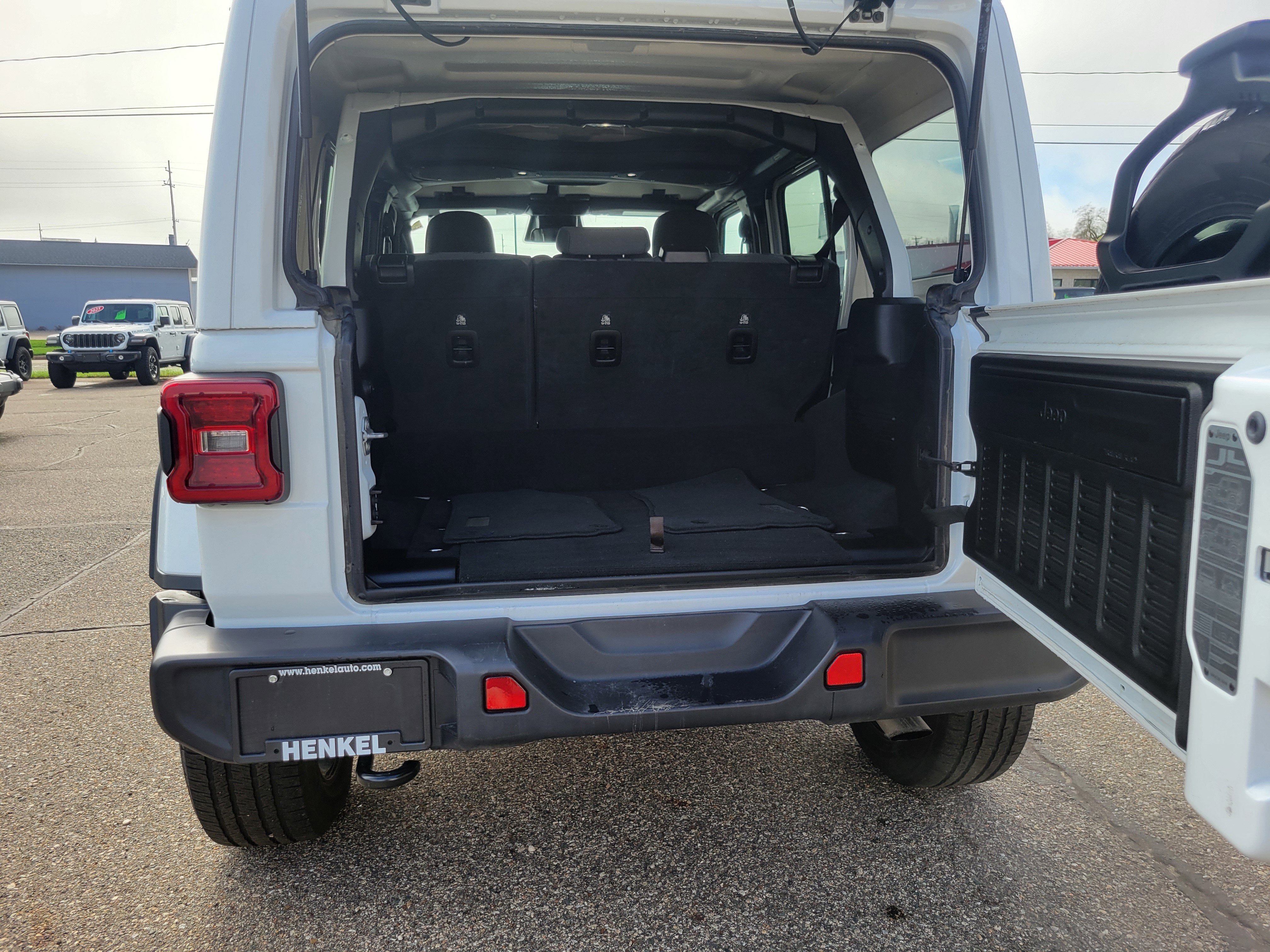 2025 Jeep Wrangler 4xe Sahara 4xe