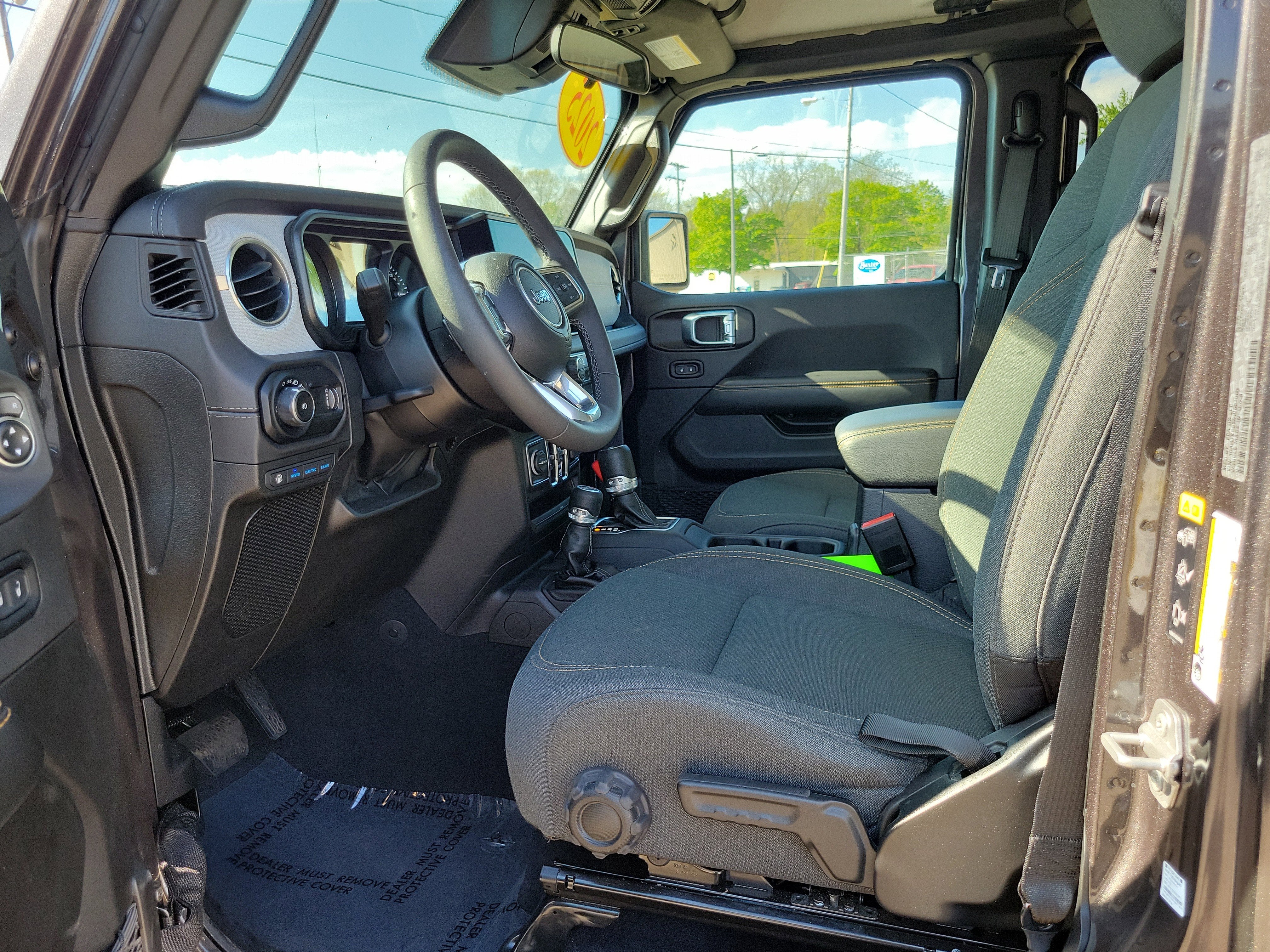 2025 Jeep Wrangler 4xe Sahara 4xe