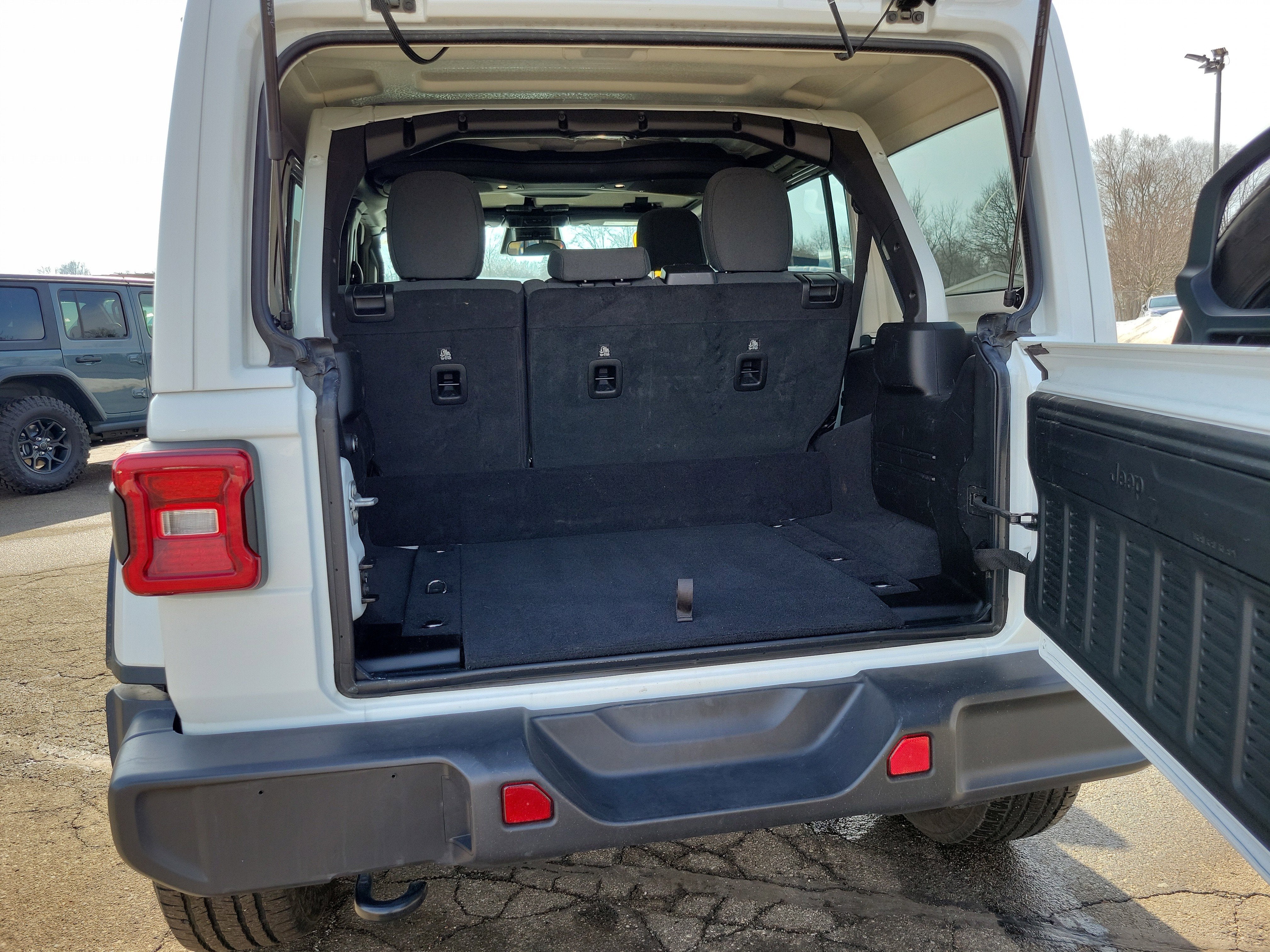 2025 Jeep Wrangler 4xe Sahara 4xe