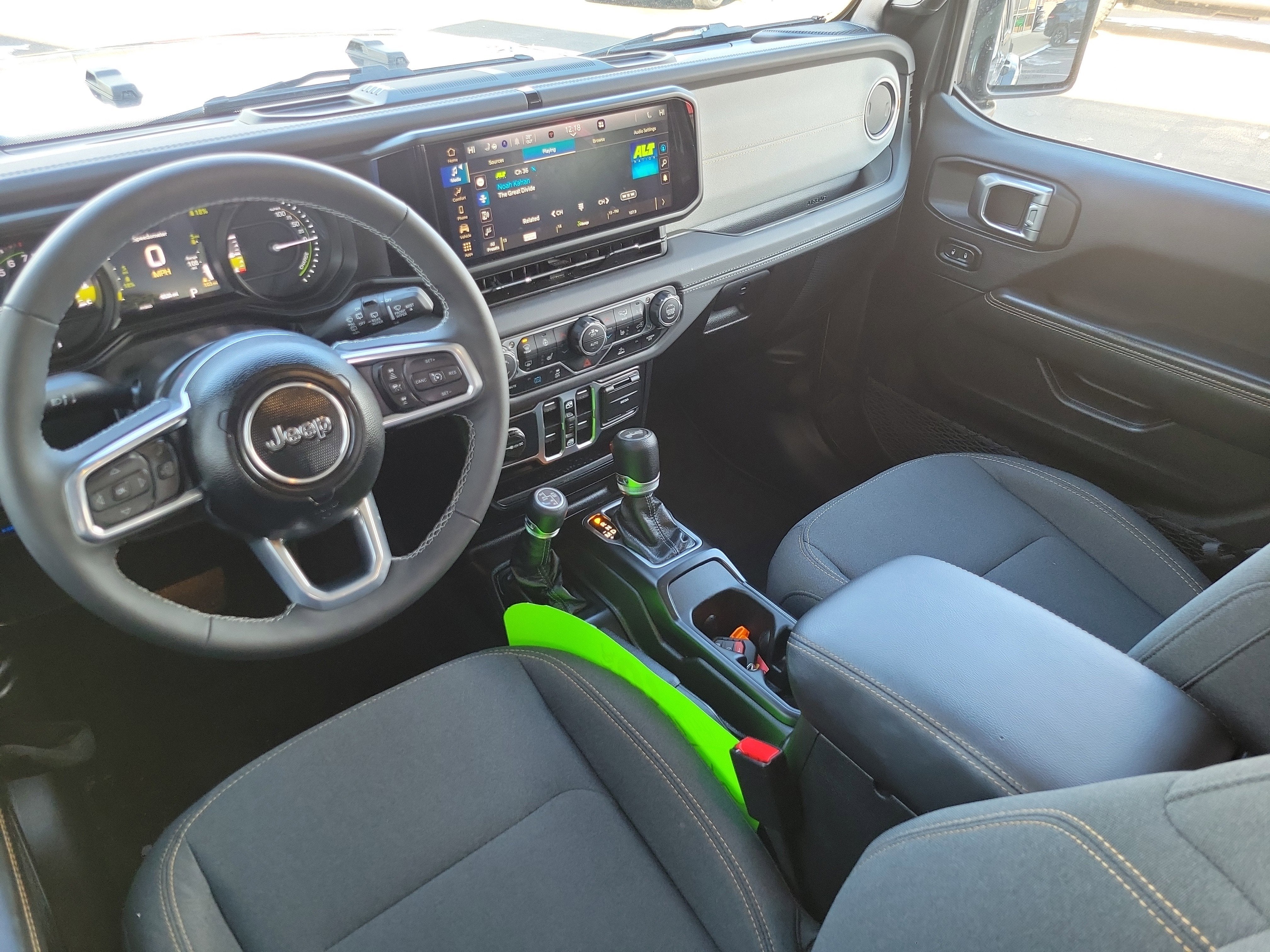 2025 Jeep Wrangler 4xe Sahara 4xe