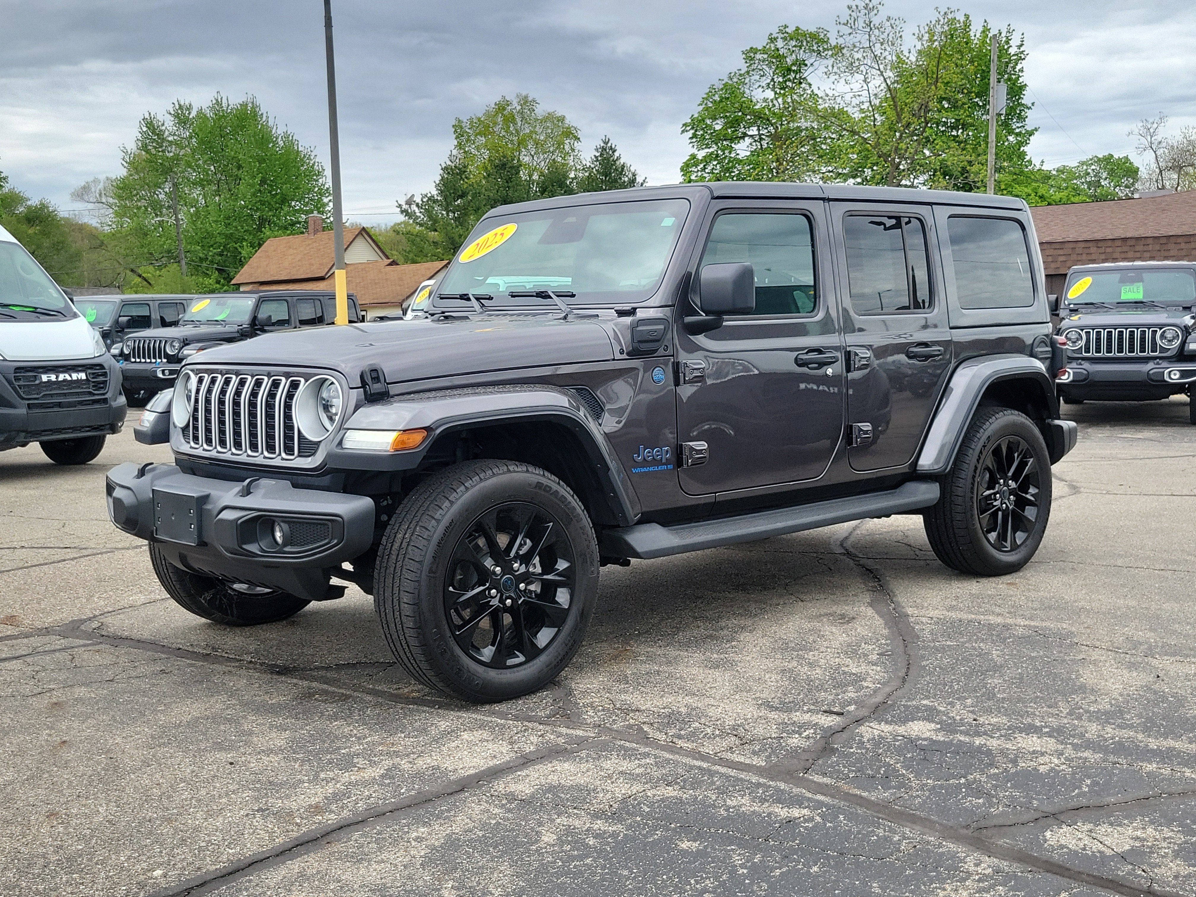 2025 Jeep Wrangler 4xe Sahara 4xe