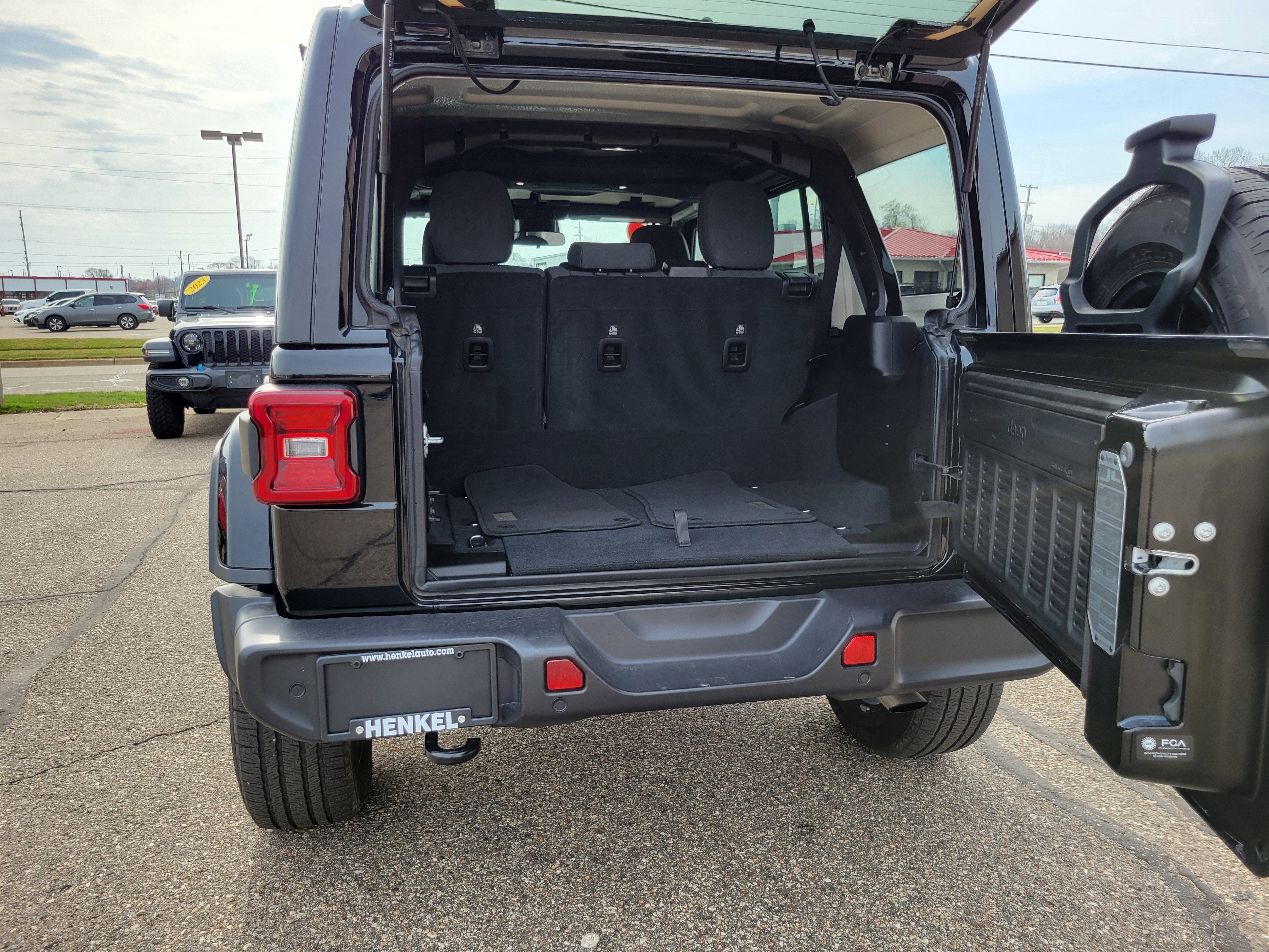 2025 Jeep Wrangler 4xe Sahara 4xe