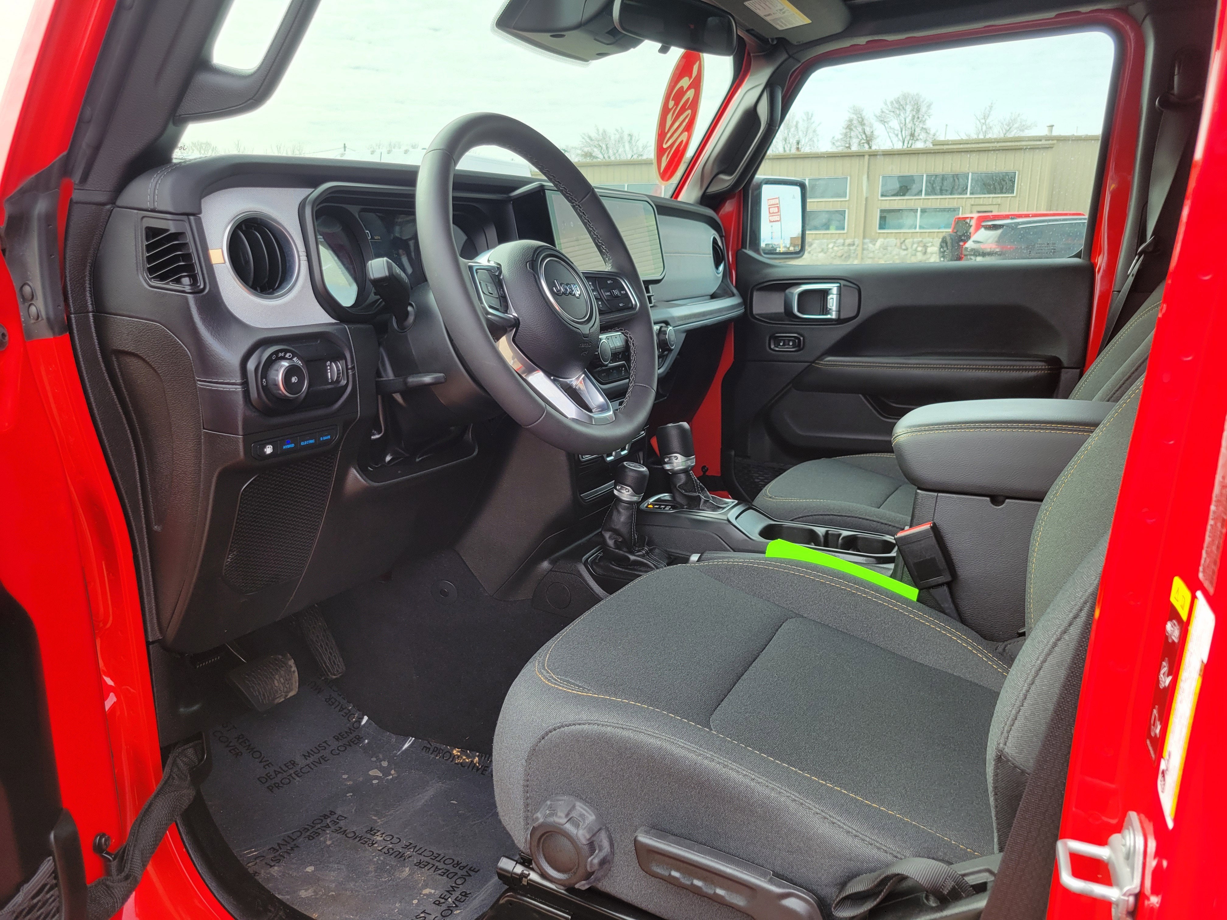 2025 Jeep Wrangler 4xe Sahara 4xe
