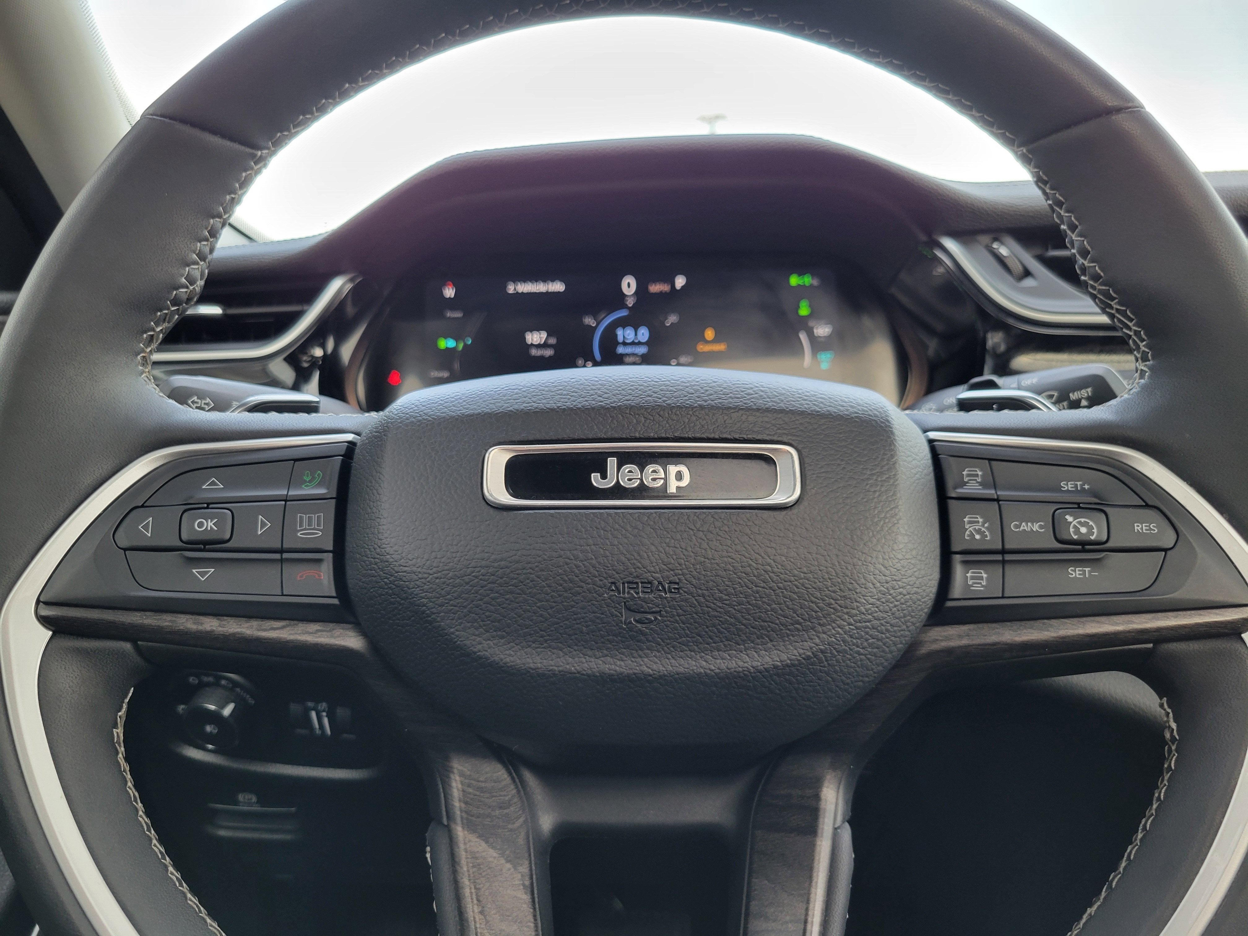 2023 Jeep Grand Cherokee 4xe 4dr 4WD