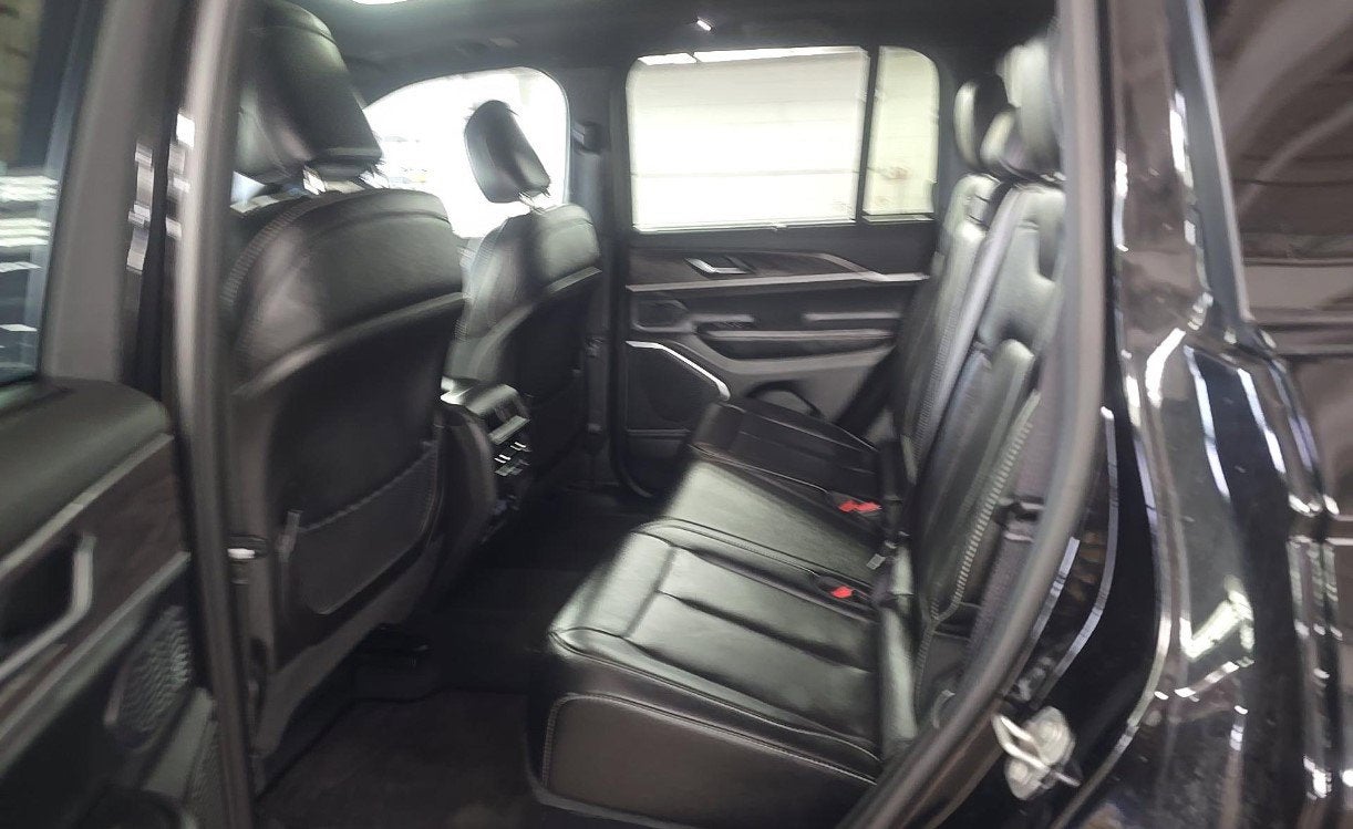 2024 Jeep Grand Cherokee 4xe Anniversary Edition