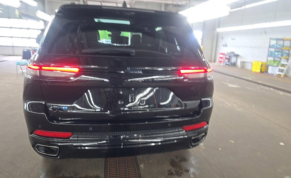 2024 Jeep Grand Cherokee 4xe Anniversary Edition