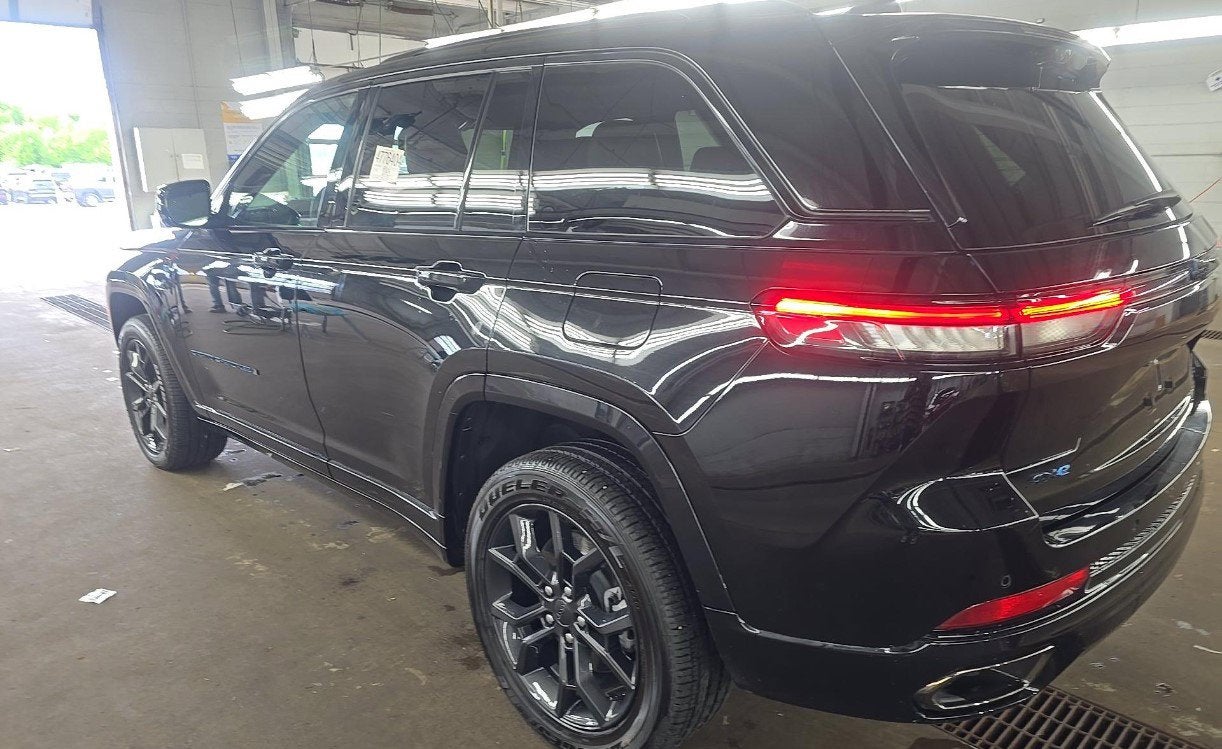 2024 Jeep Grand Cherokee 4xe Anniversary Edition