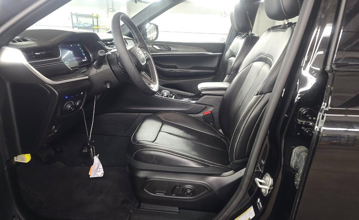 2024 Jeep Grand Cherokee 4xe Anniversary Edition