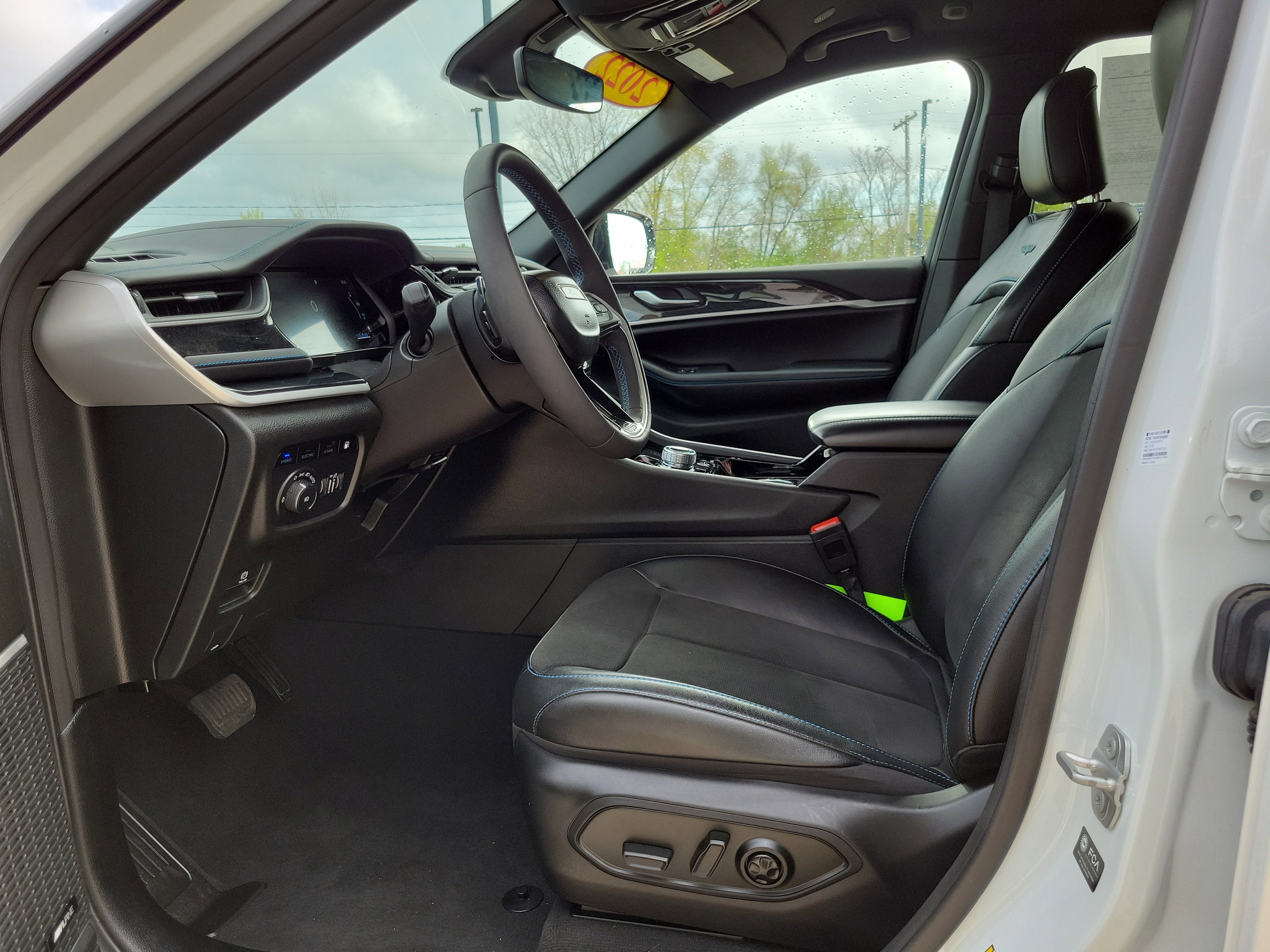 2022 Jeep Grand Cherokee 4xe Trailhawk 4x4