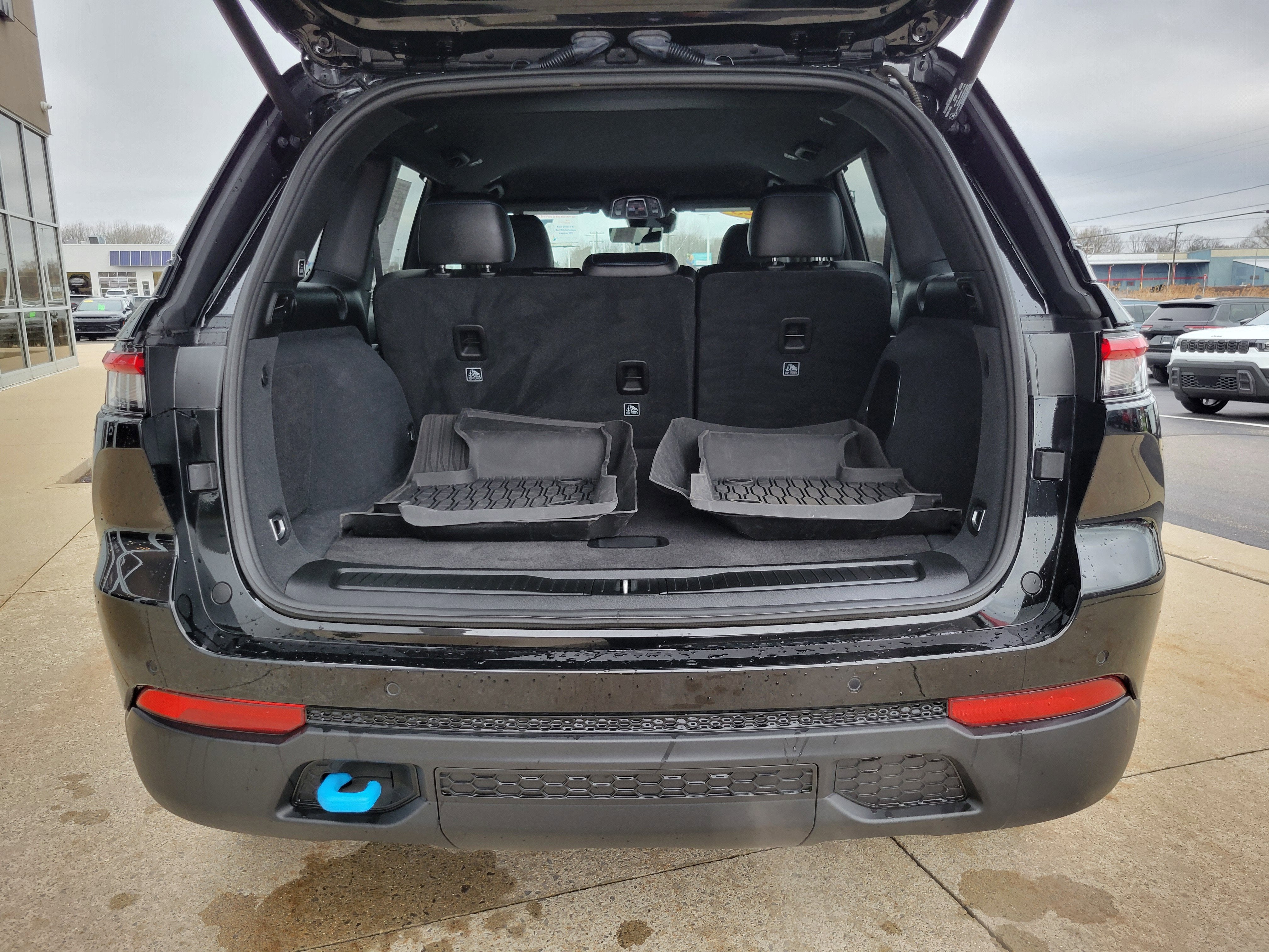 2023 Jeep Grand Cherokee 4xe Trailhawk