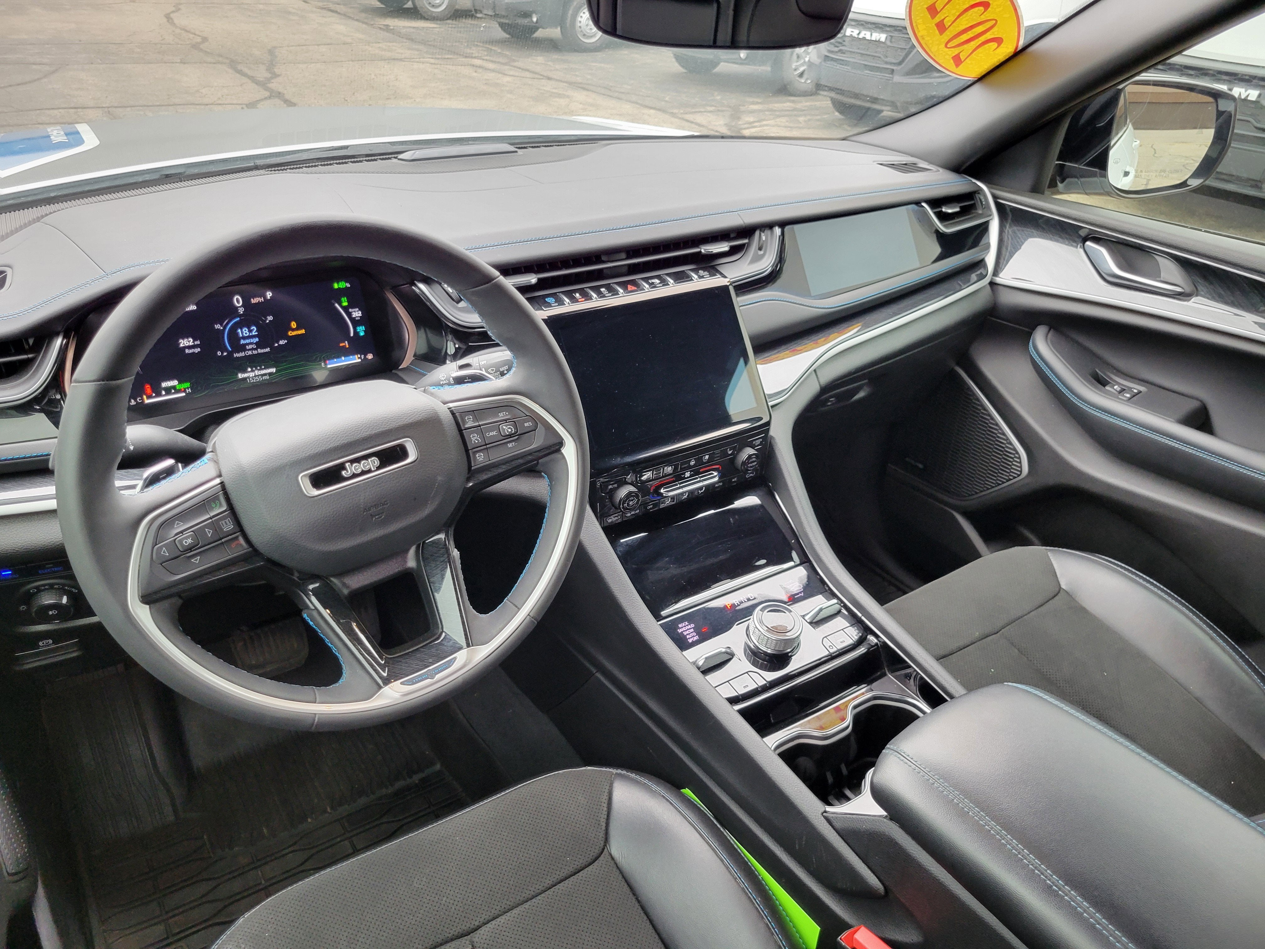 2022 Jeep Grand Cherokee 4xe Trailhawk 4x4