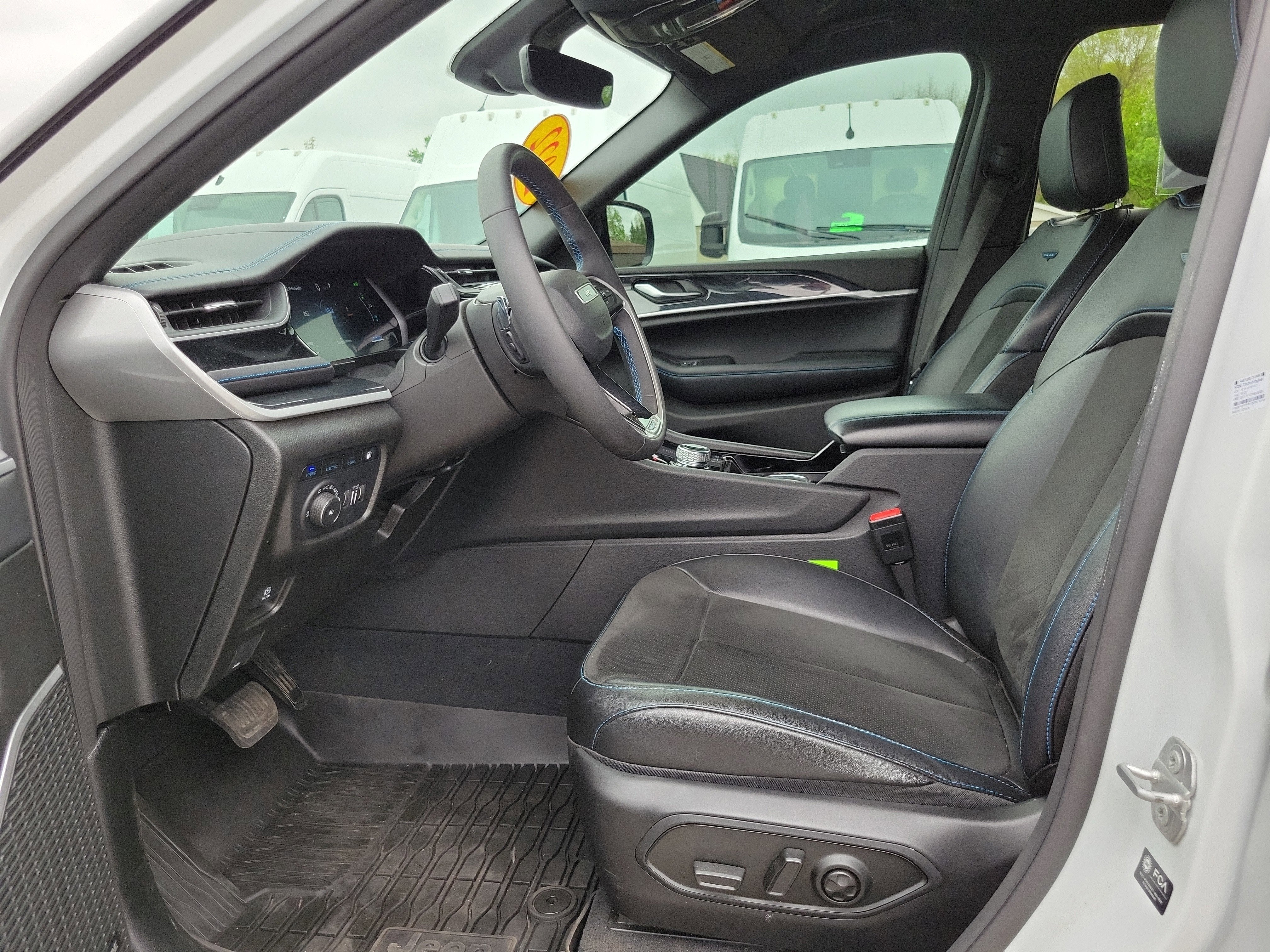 2022 Jeep Grand Cherokee 4xe Trailhawk 4x4