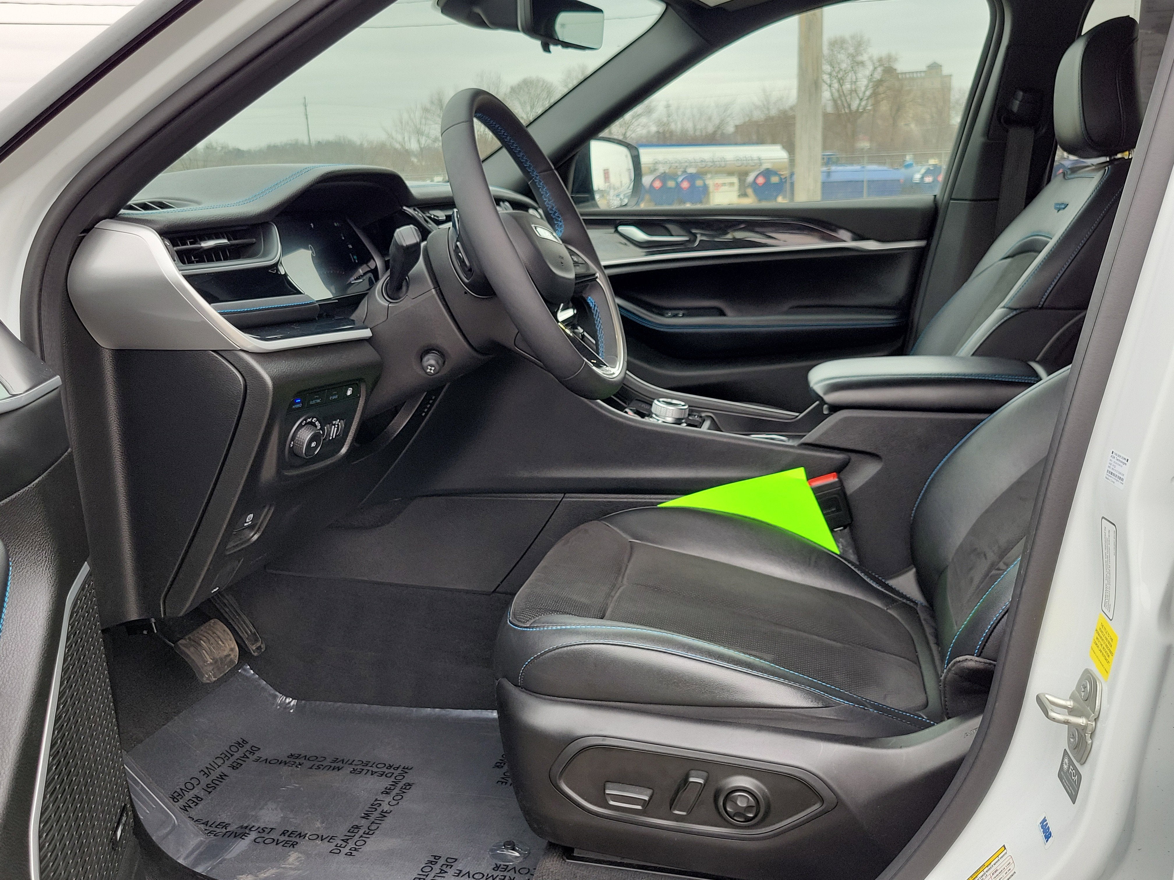 2023 Jeep Grand Cherokee 4xe Trailhawk