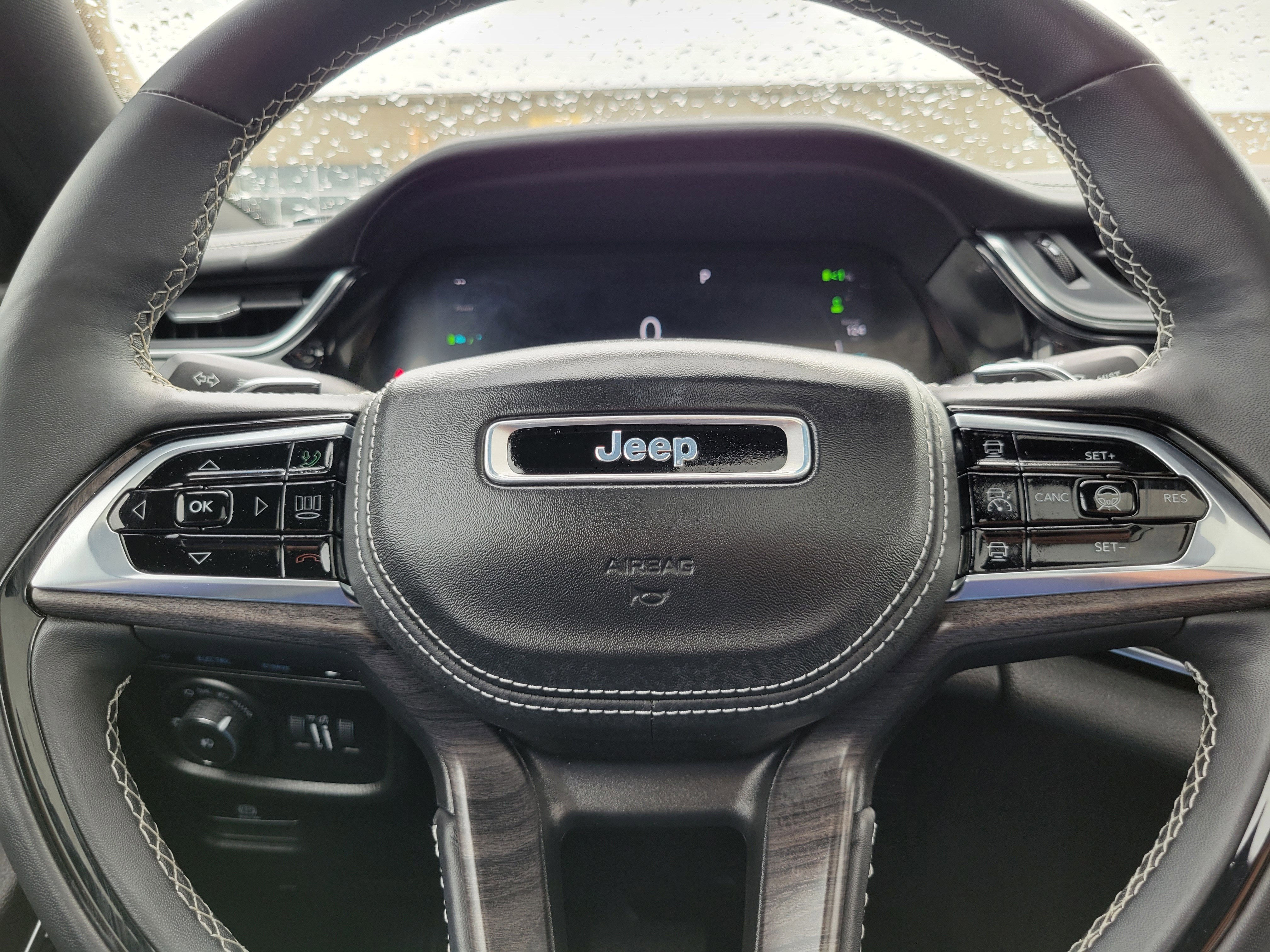 2022 Jeep Grand Cherokee 4xe Overland 4x4