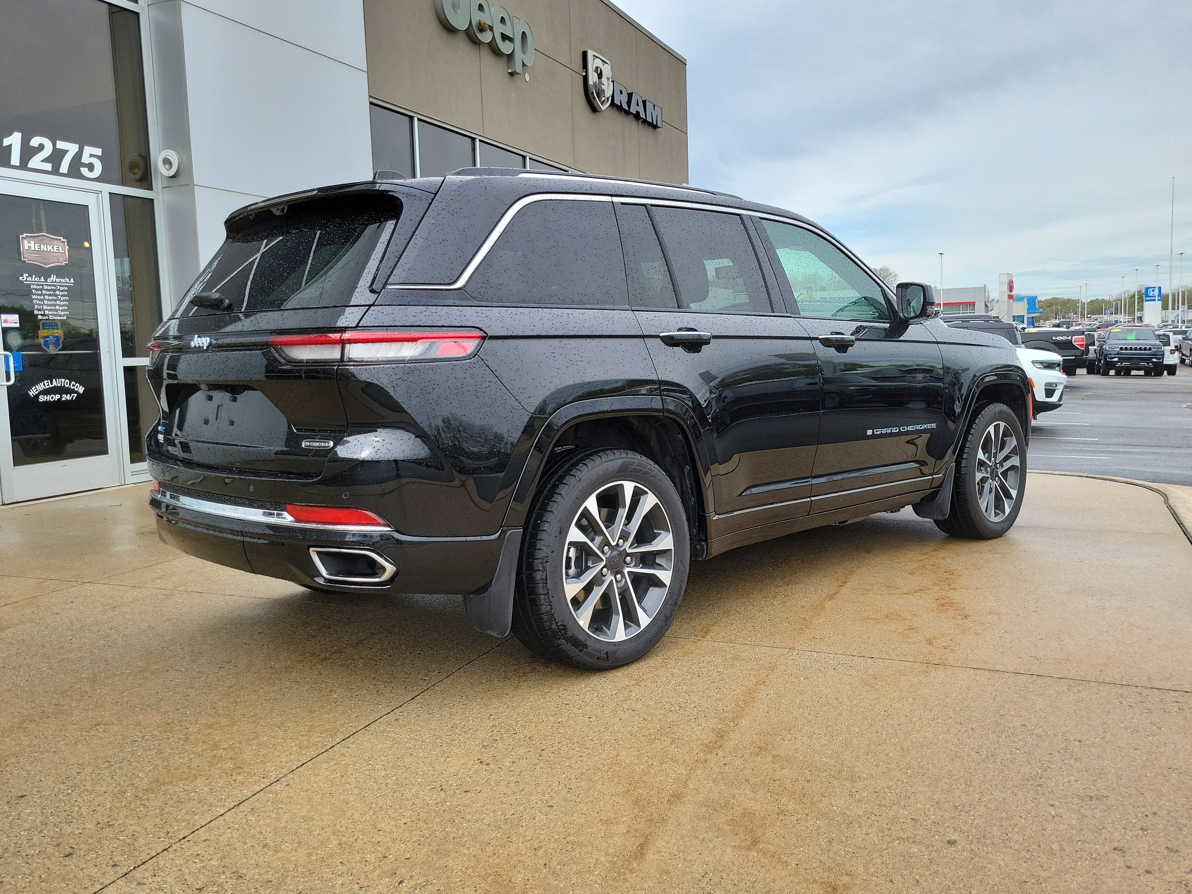 2022 Jeep Grand Cherokee 4xe Overland 4x4