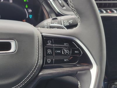 2022 Jeep Grand Cherokee 4xe Overland 4x4