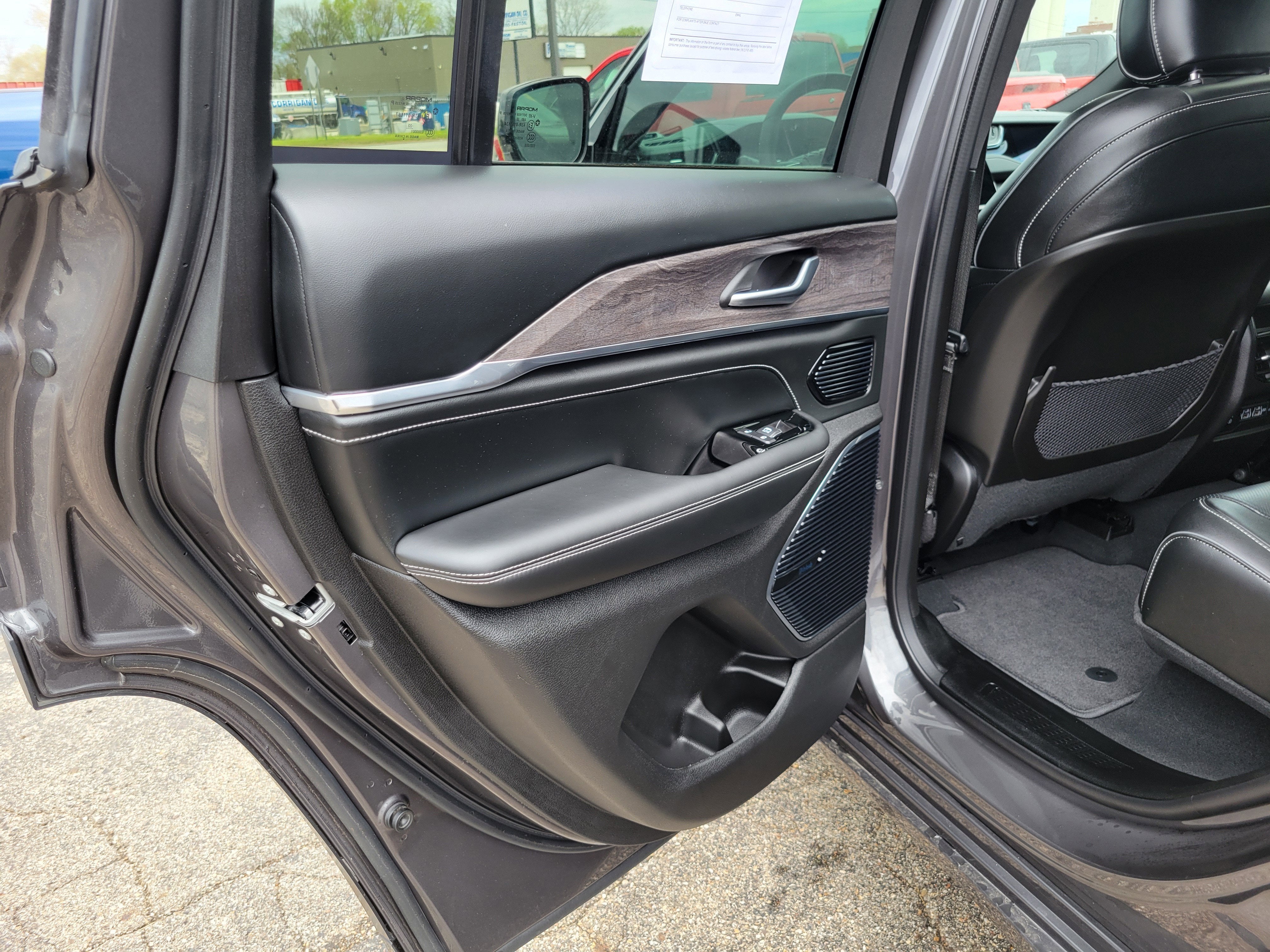2022 Jeep Grand Cherokee 4xe Overland 4x4
