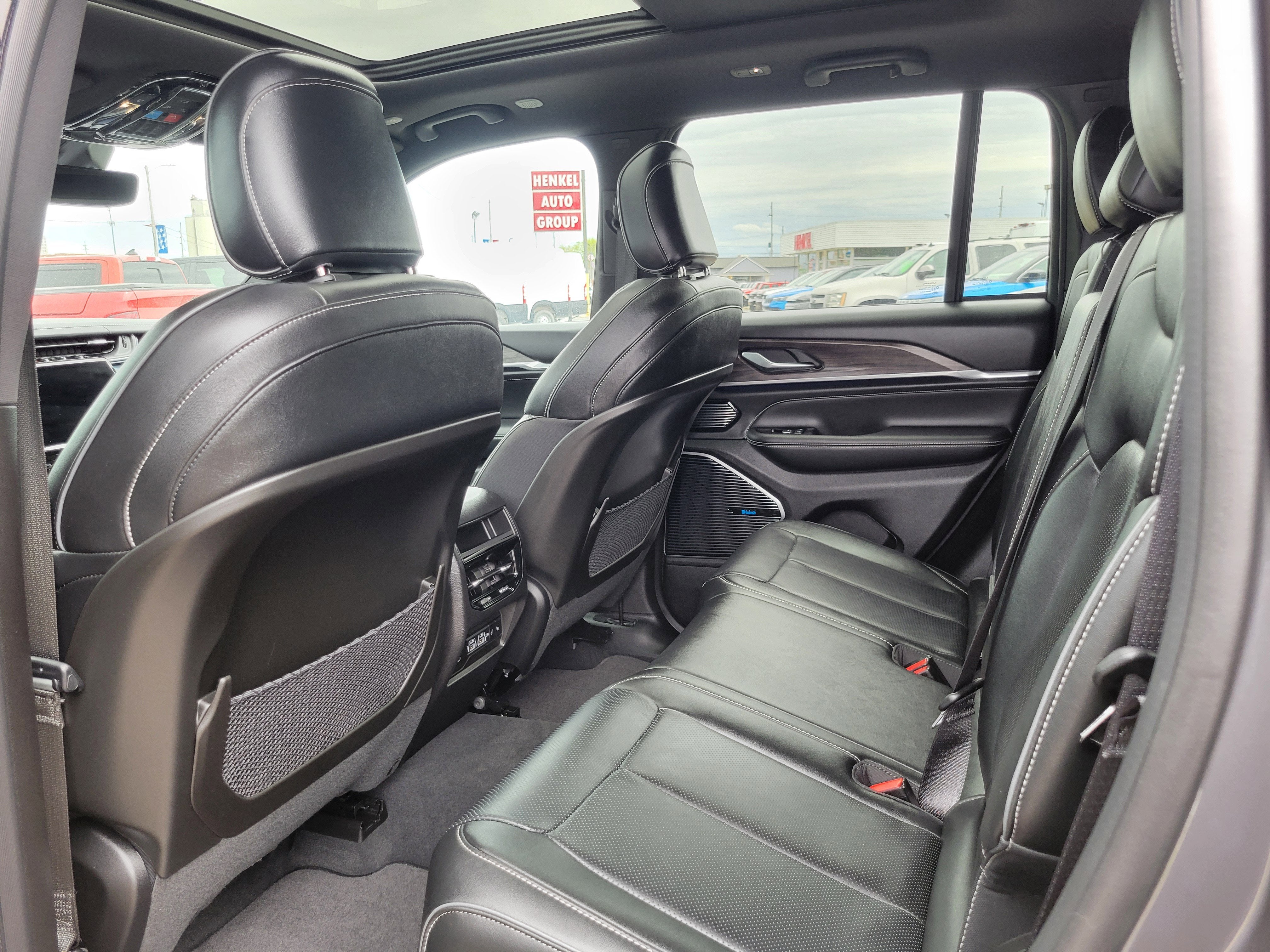 2022 Jeep Grand Cherokee 4xe Overland 4x4