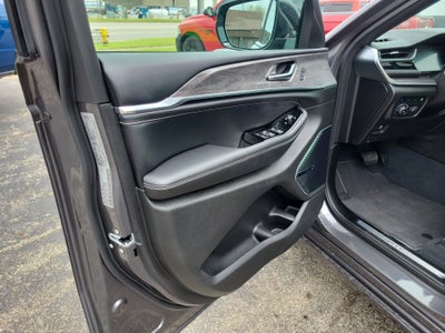 2022 Jeep Grand Cherokee 4xe Overland 4x4