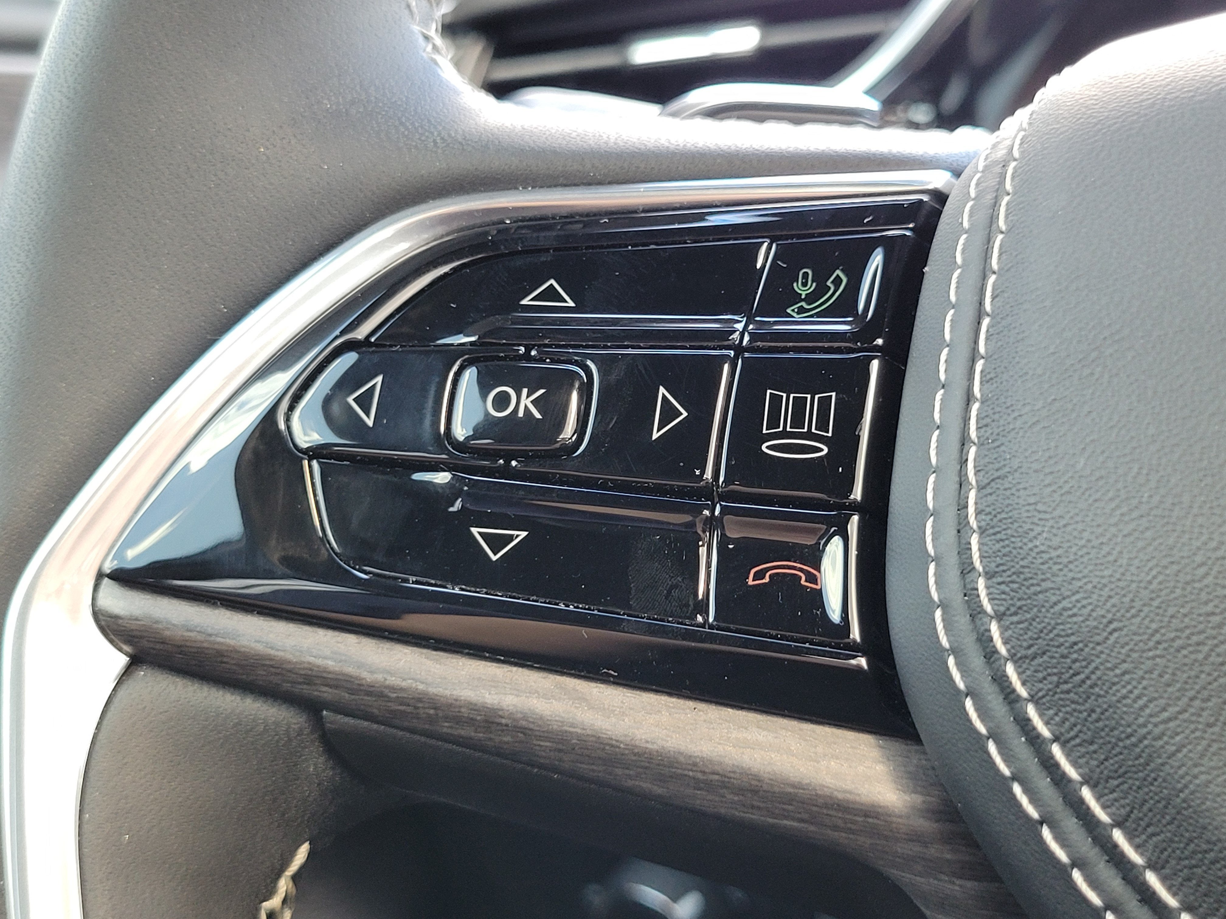 2022 Jeep Grand Cherokee 4xe Overland 4x4