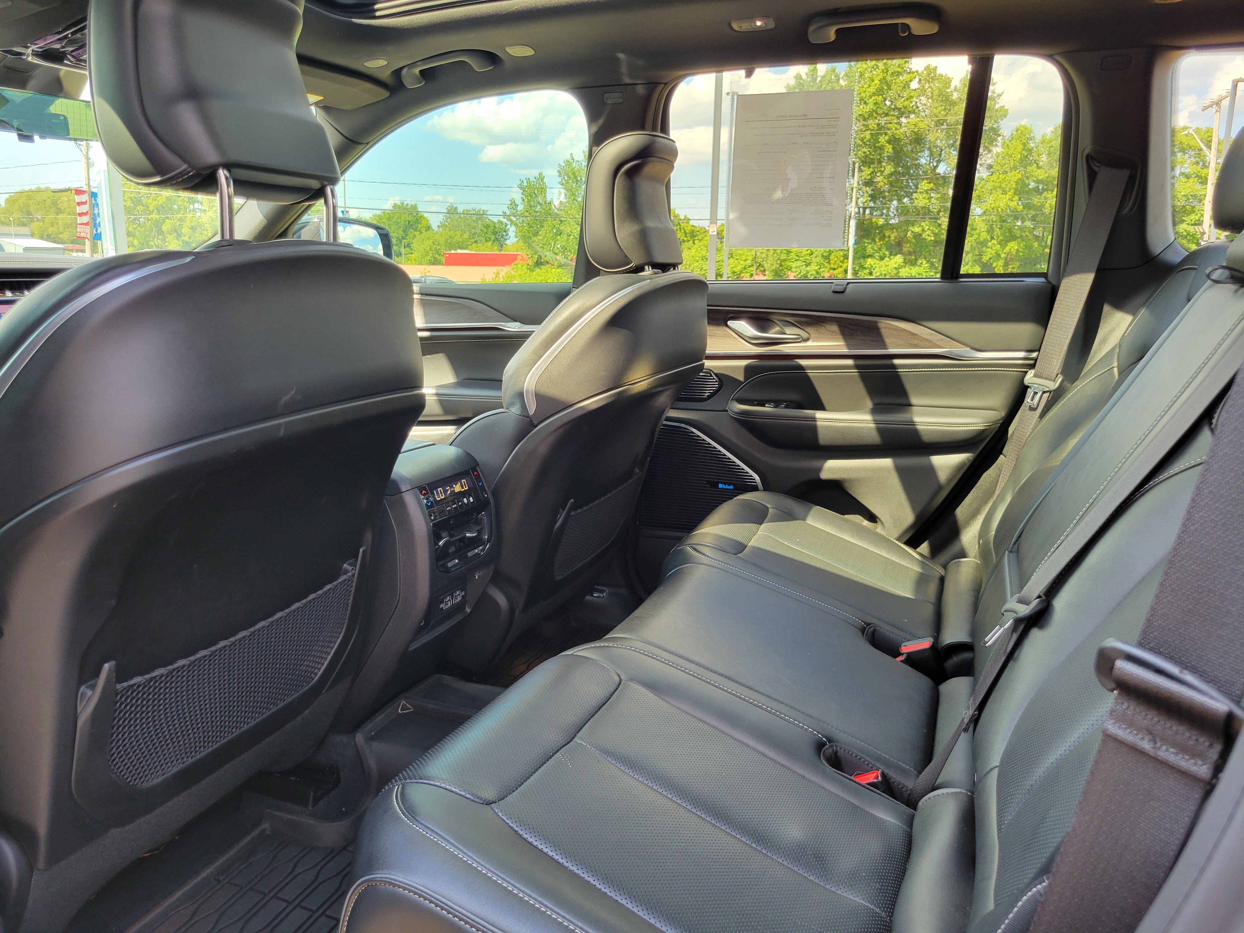 2022 Jeep Grand Cherokee 4xe Overland 4x4