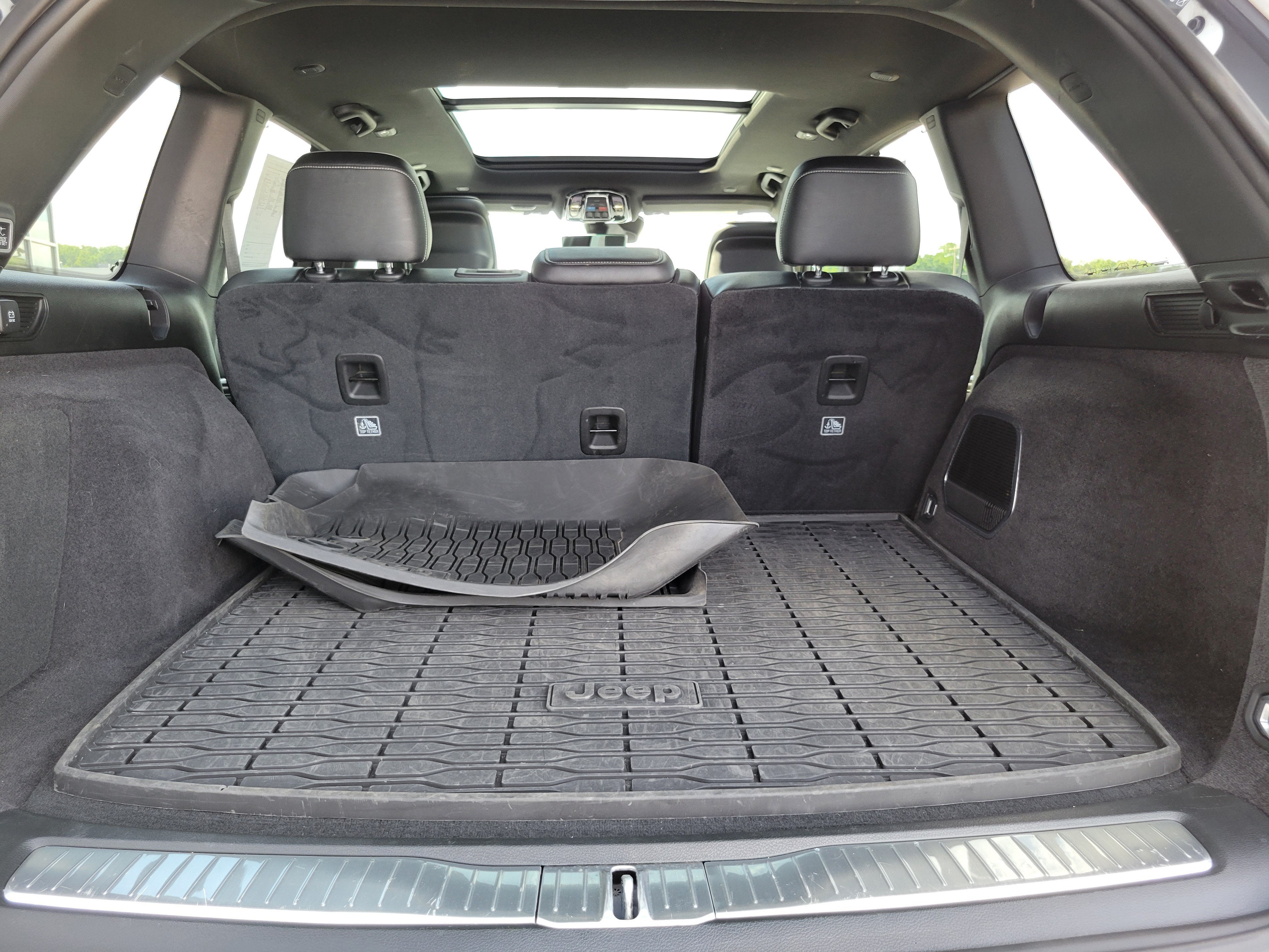 2022 Jeep Grand Cherokee 4xe Overland 4x4