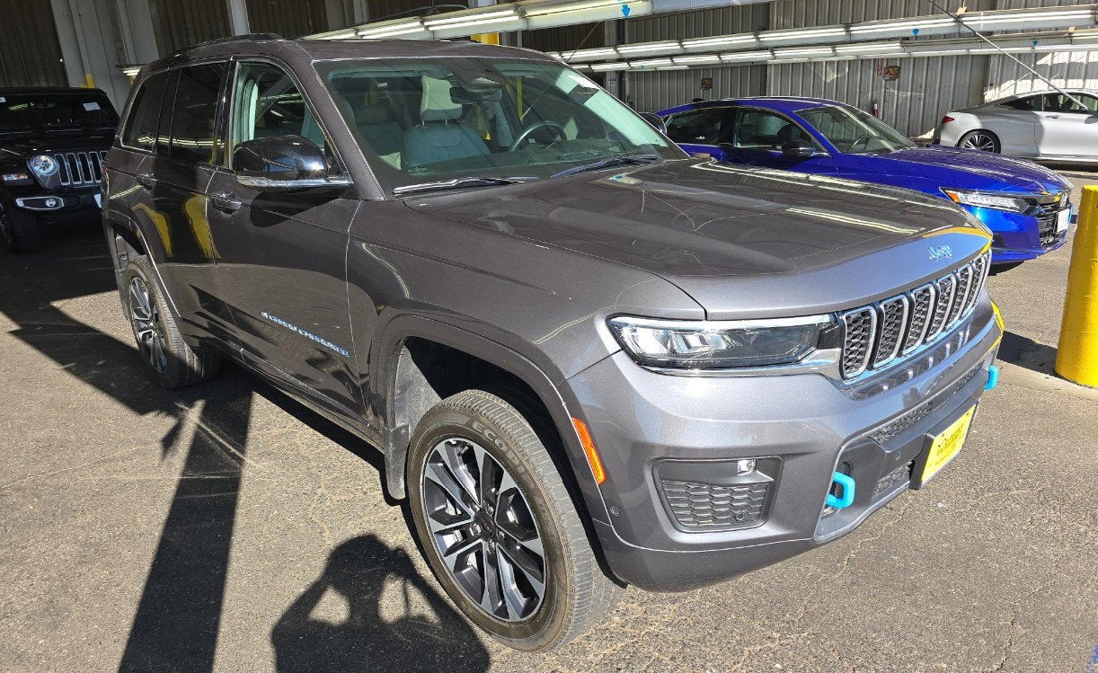 2022 Jeep Grand Cherokee 4xe Overland 4x4