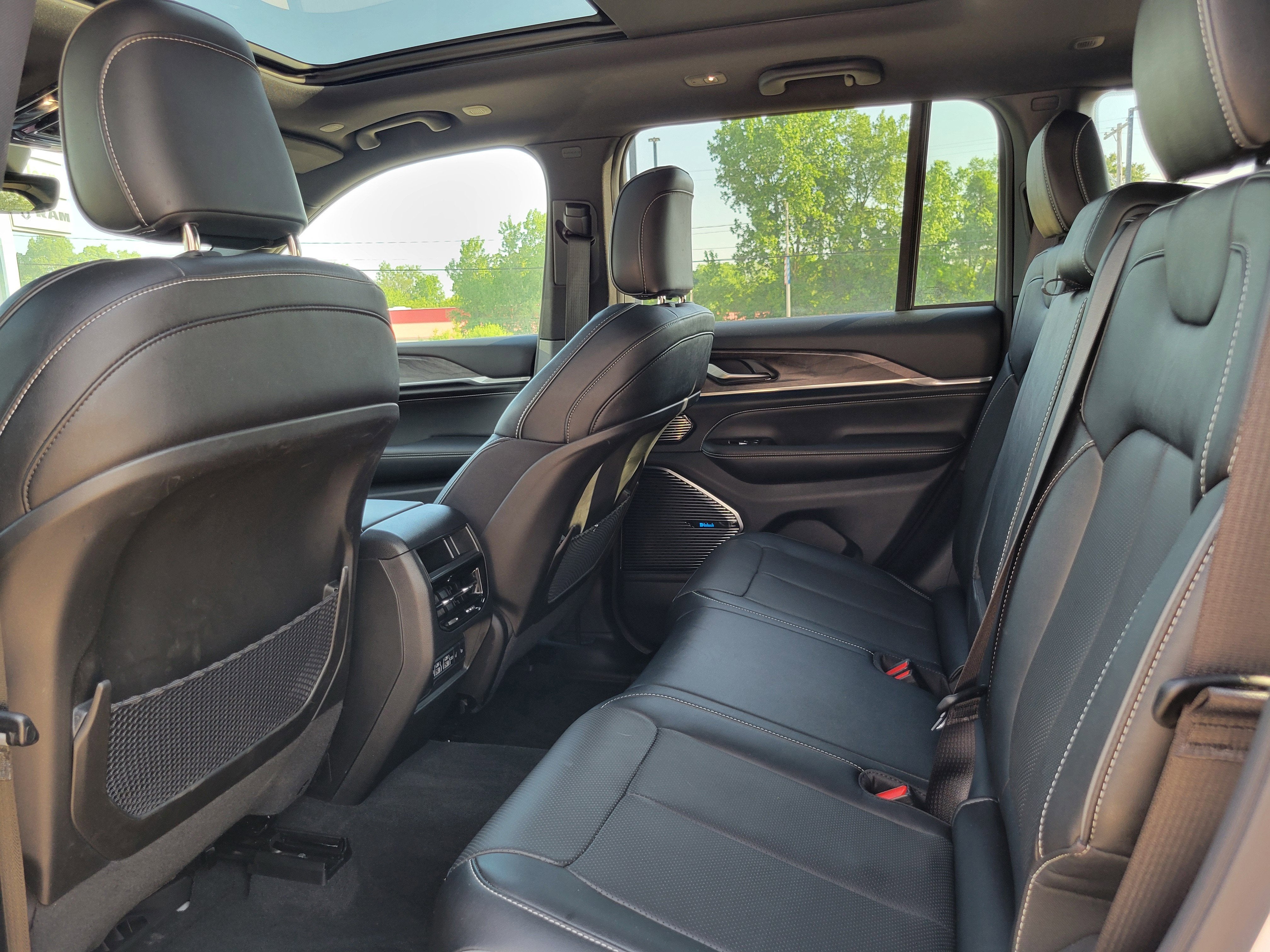 2023 Jeep Grand Cherokee 4xe Overland