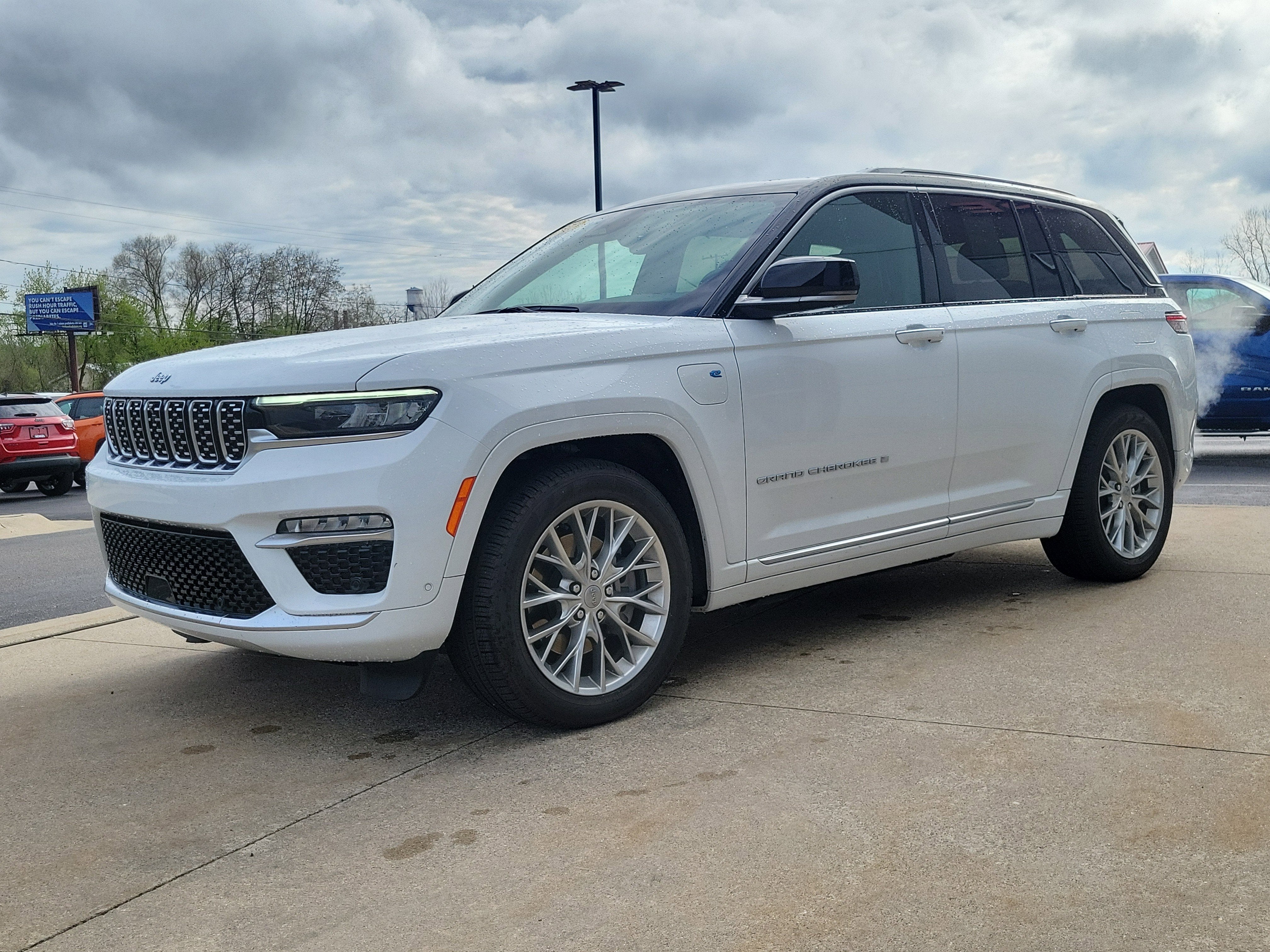 2023 Jeep Grand Cherokee 4xe Summit