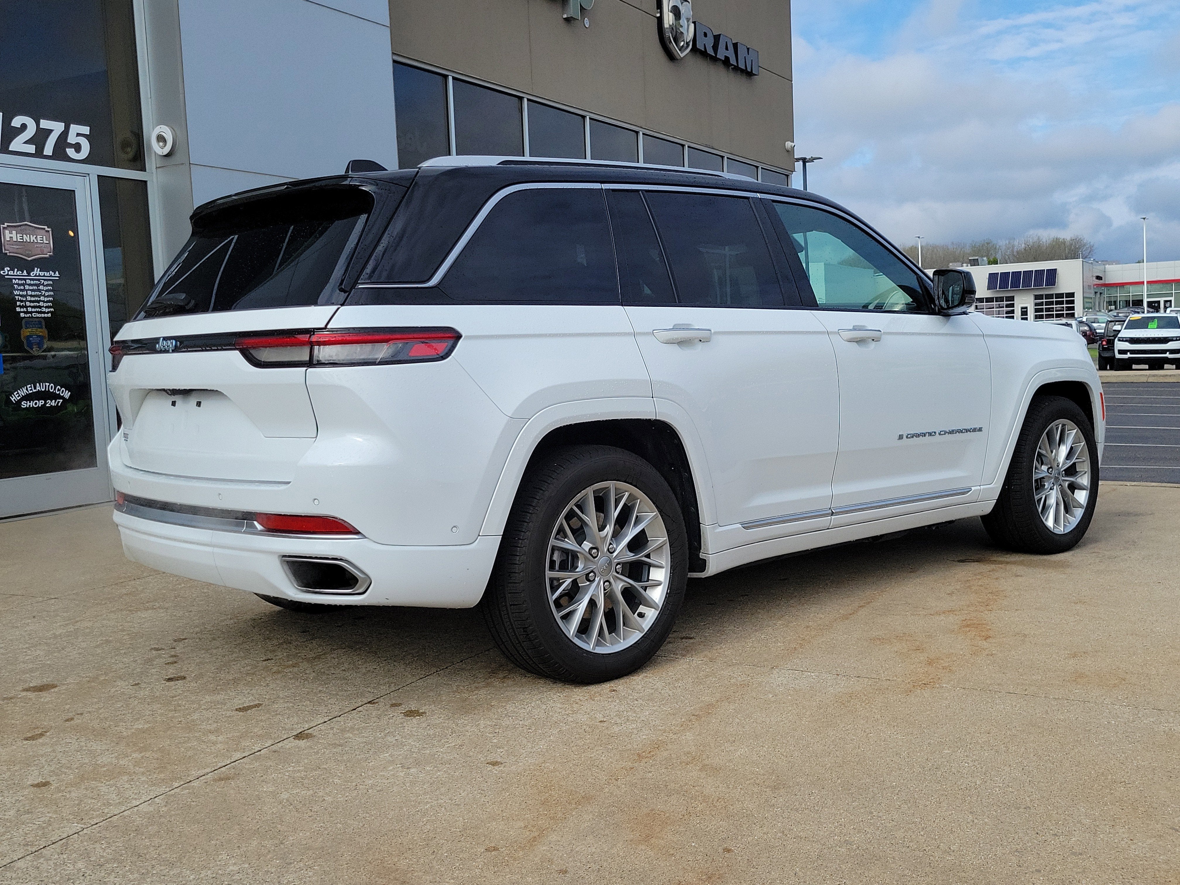 2023 Jeep Grand Cherokee 4xe Summit