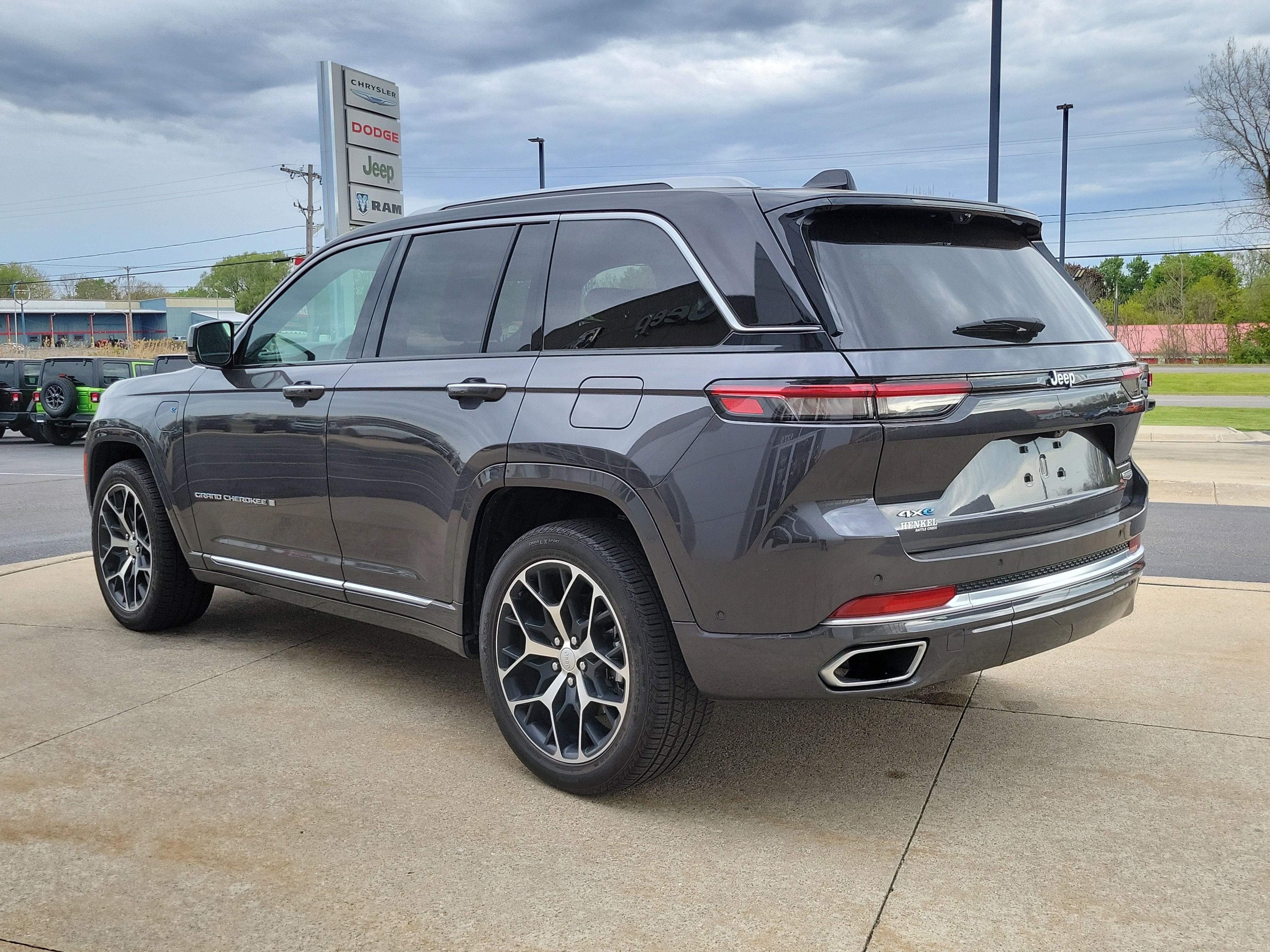 2023 Jeep Grand Cherokee 4xe Summit Reserve