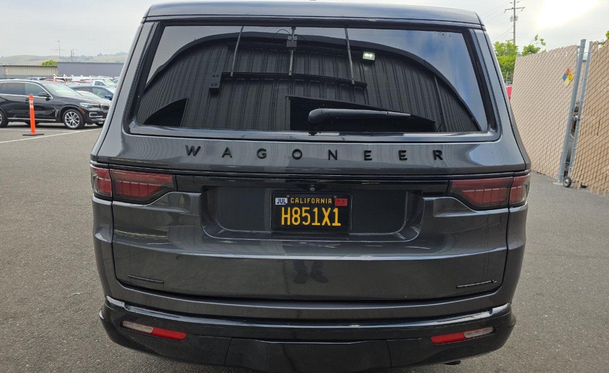2023 Jeep Wagoneer L Series III 4x4