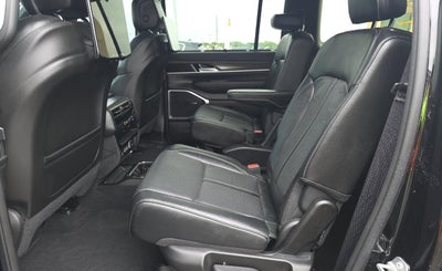 2023 Jeep Wagoneer L Series III 4x4
