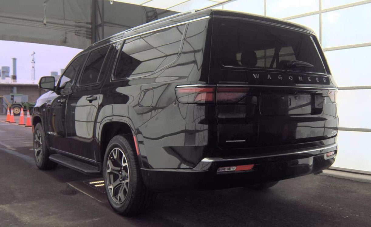 2023 Jeep Wagoneer L Series III 4x4