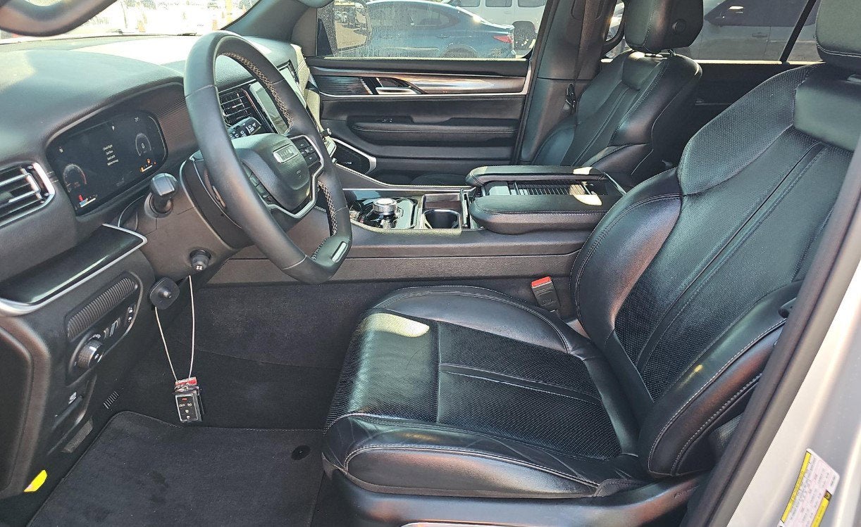 2023 Jeep Wagoneer 4x4
