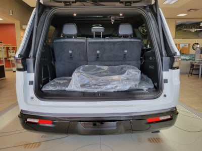 2026 Jeep Grand Wagoneer GRAND WAGONEER UPLAND 4X4
