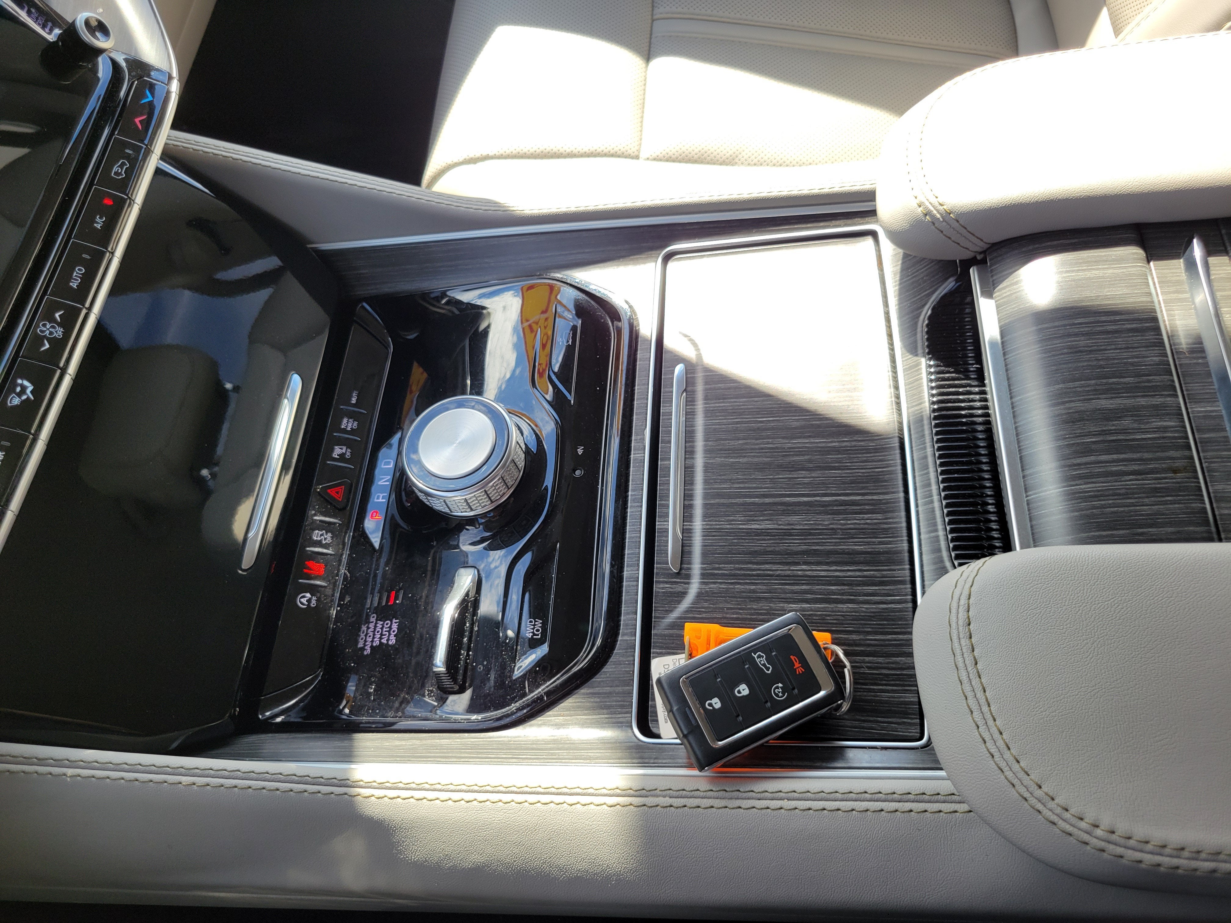 2023 Jeep Wagoneer Series II 4x4