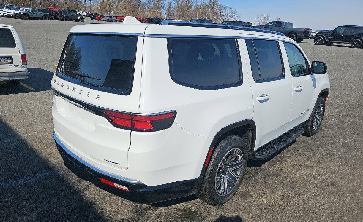 2023 Jeep Wagoneer Series II 4x4